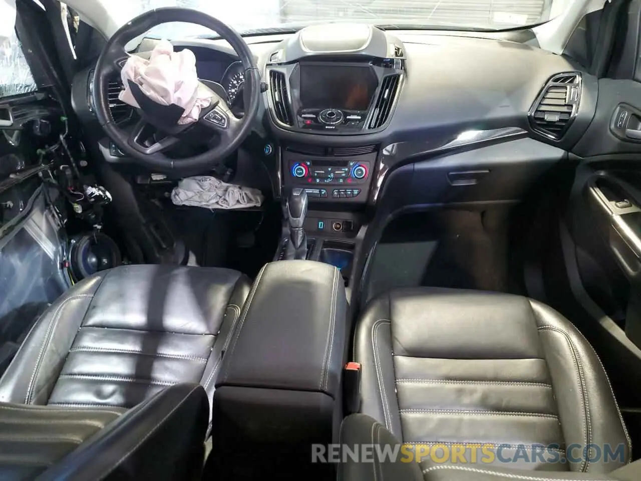 8 Photograph of a damaged car 1FMCU9J94KUB18112 FORD ESCAPE 2019