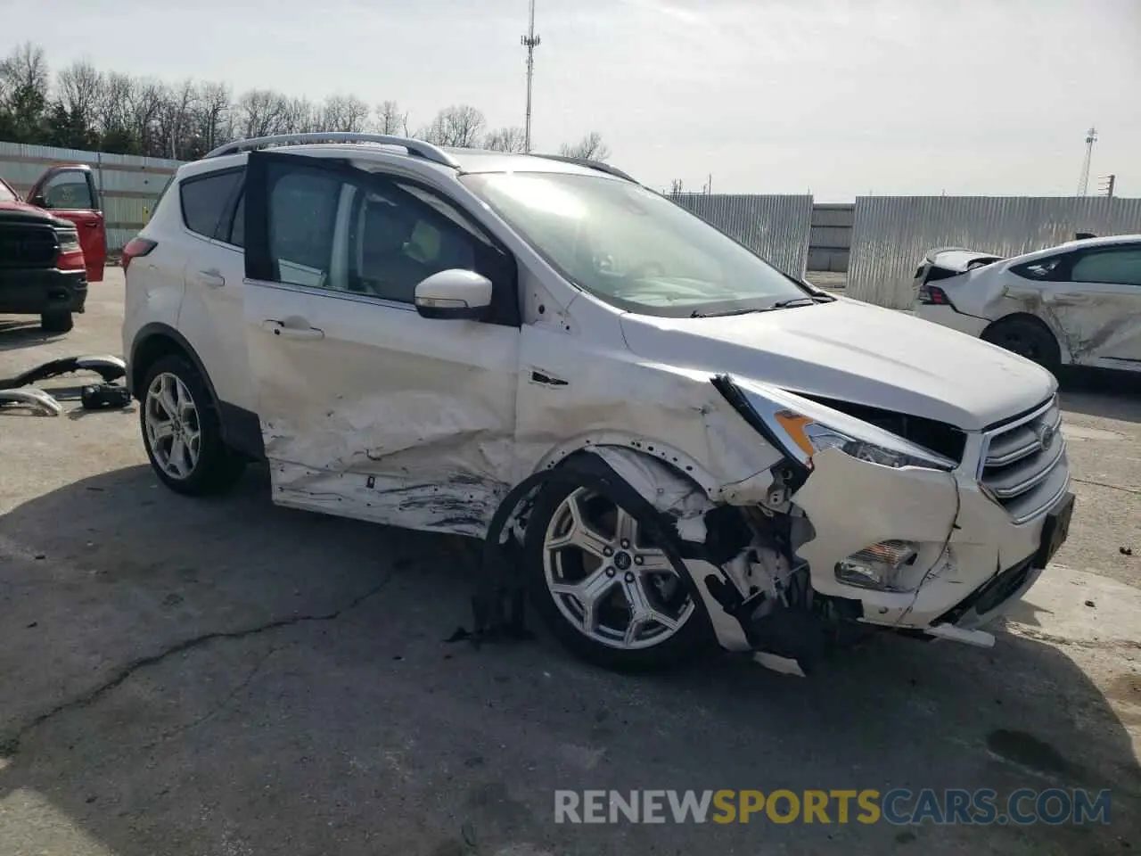 4 Photograph of a damaged car 1FMCU9J94KUC03970 FORD ESCAPE 2019