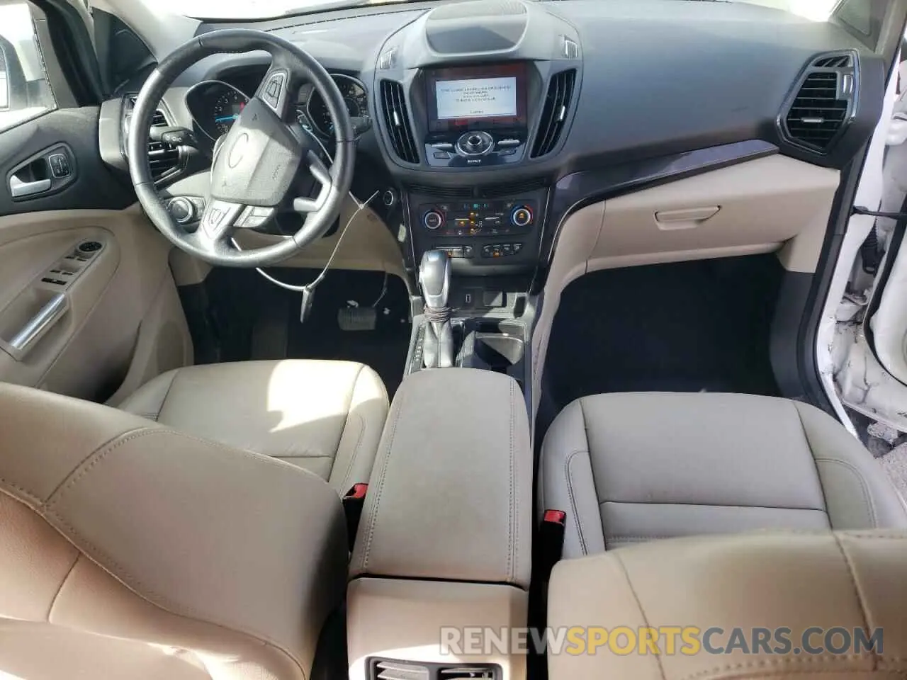 8 Photograph of a damaged car 1FMCU9J94KUC03970 FORD ESCAPE 2019