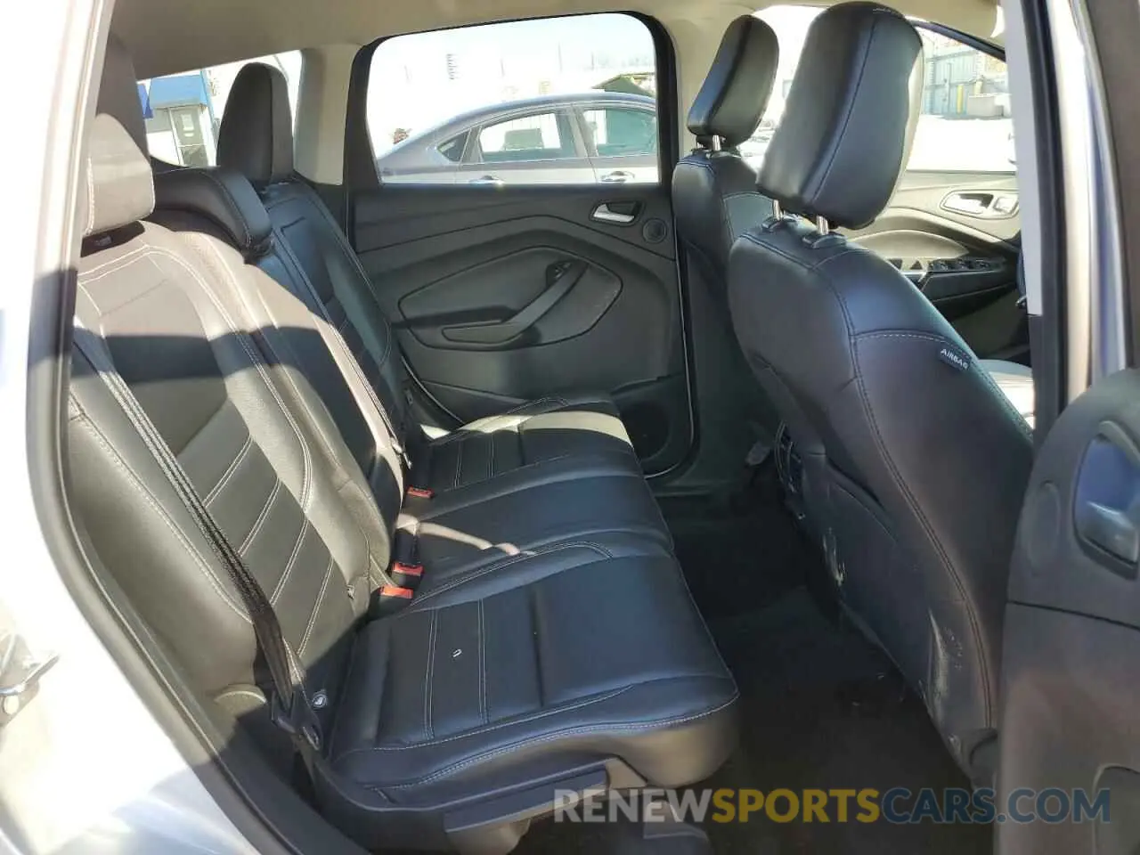 11 Photograph of a damaged car 1FMCU9J94KUC23524 FORD ESCAPE 2019