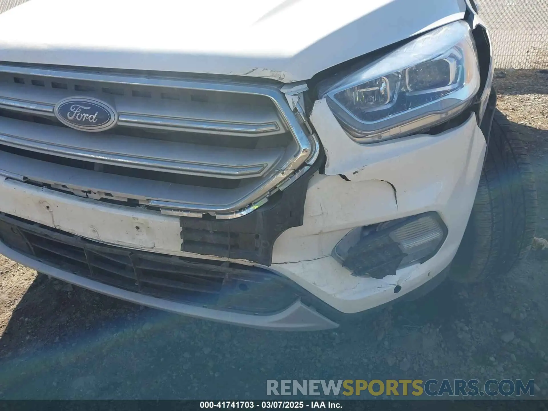 6 Photograph of a damaged car 1FMCU9J94KUC29694 FORD ESCAPE 2019
