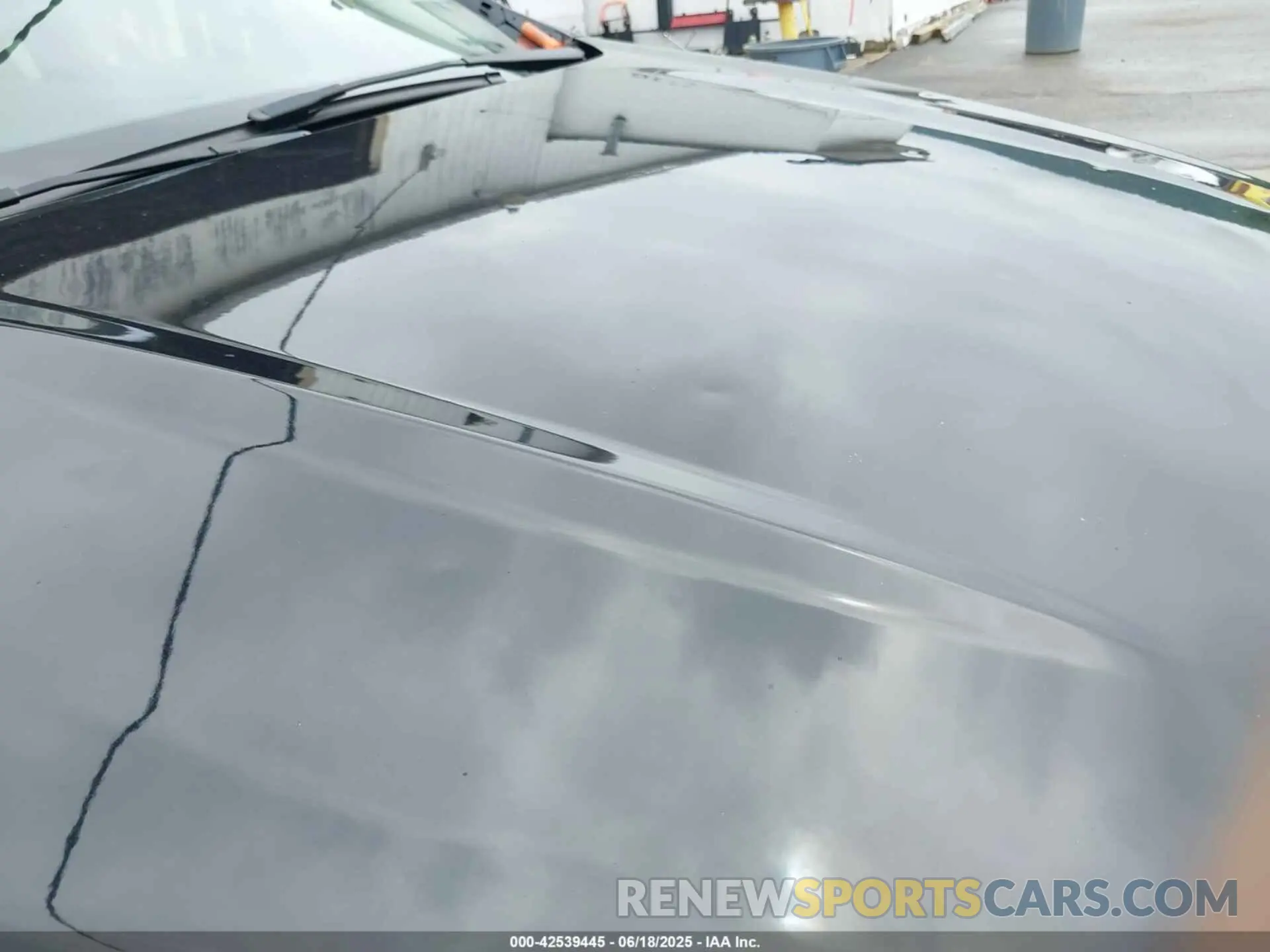6 Photograph of a damaged car 1FMCU9J95KUA09190 FORD ESCAPE 2019