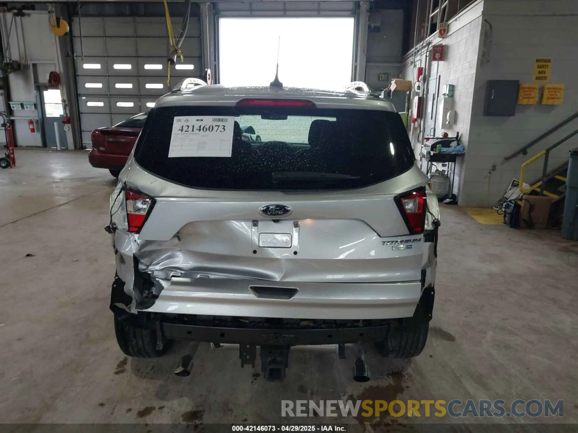 16 Photograph of a damaged car 1FMCU9J95KUA52315 FORD ESCAPE 2019