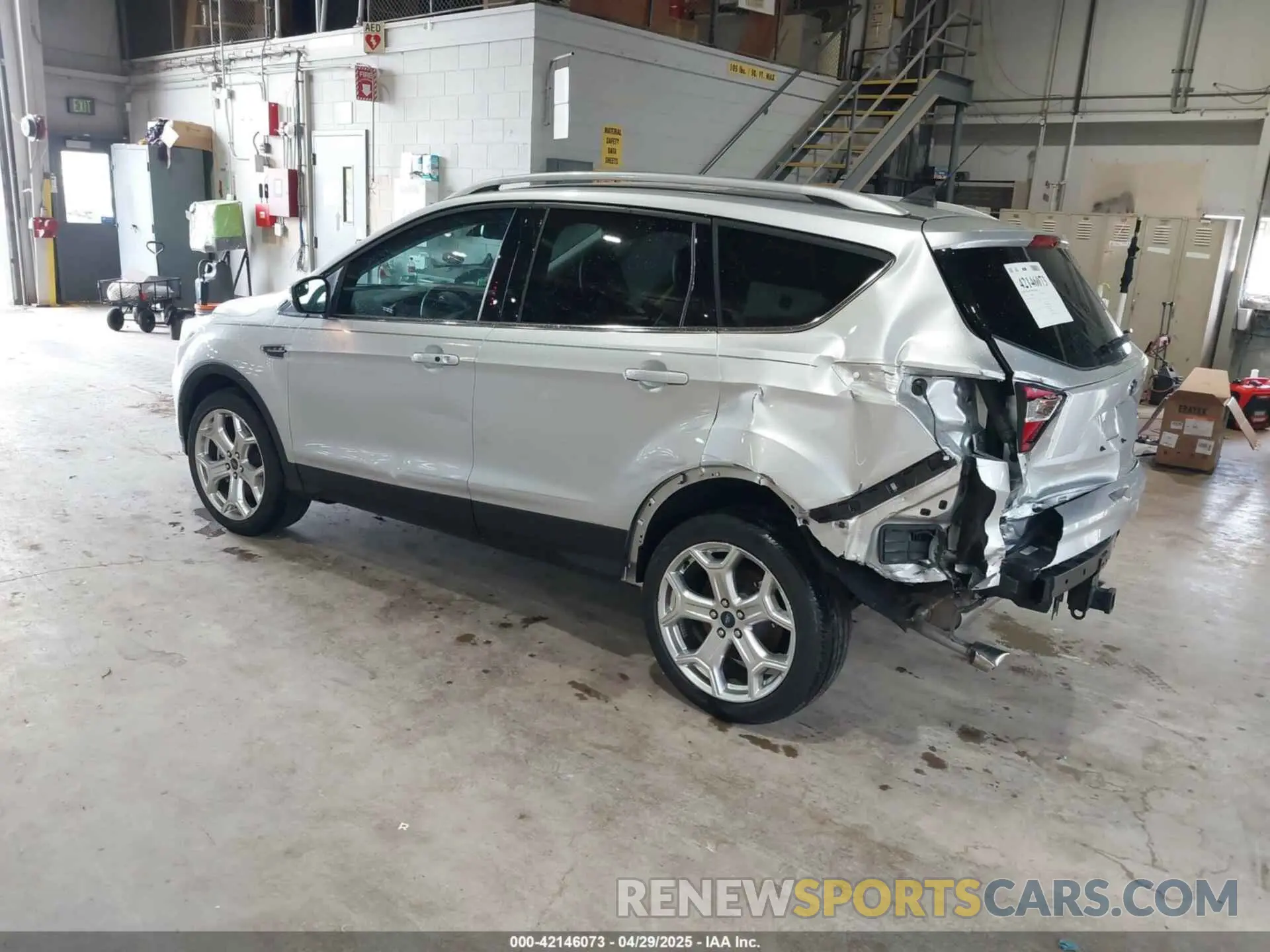 3 Photograph of a damaged car 1FMCU9J95KUA52315 FORD ESCAPE 2019