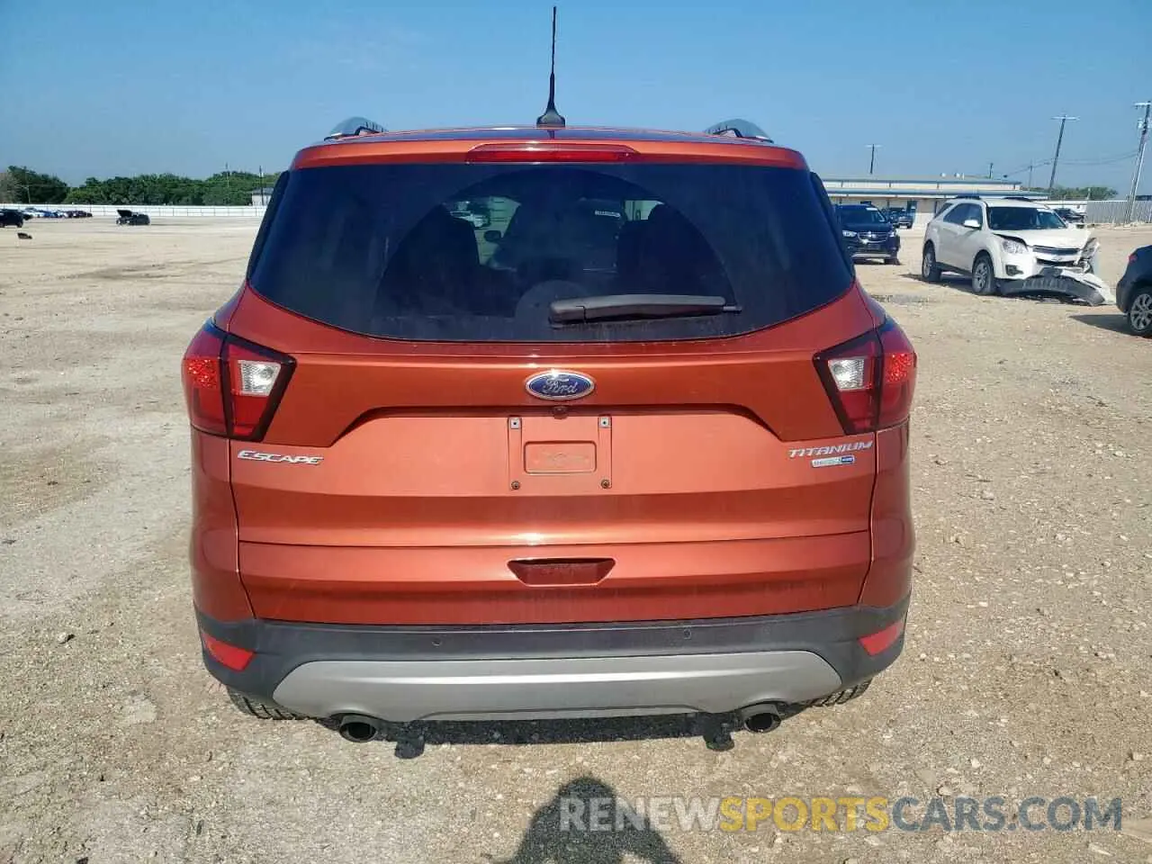 6 Photograph of a damaged car 1FMCU9J95KUB54634 FORD ESCAPE 2019