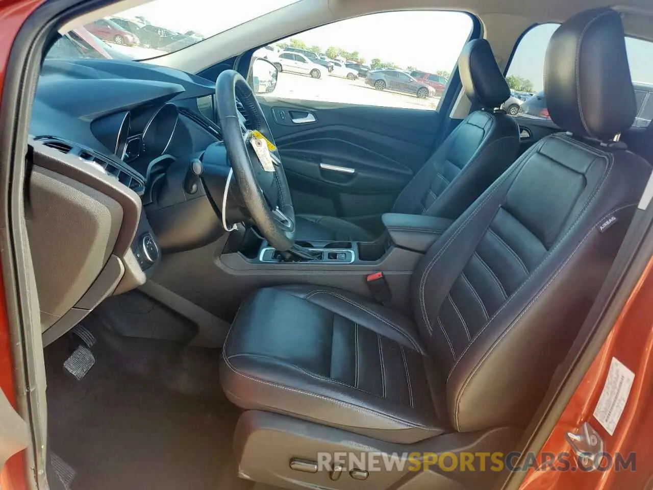 7 Photograph of a damaged car 1FMCU9J95KUB54634 FORD ESCAPE 2019