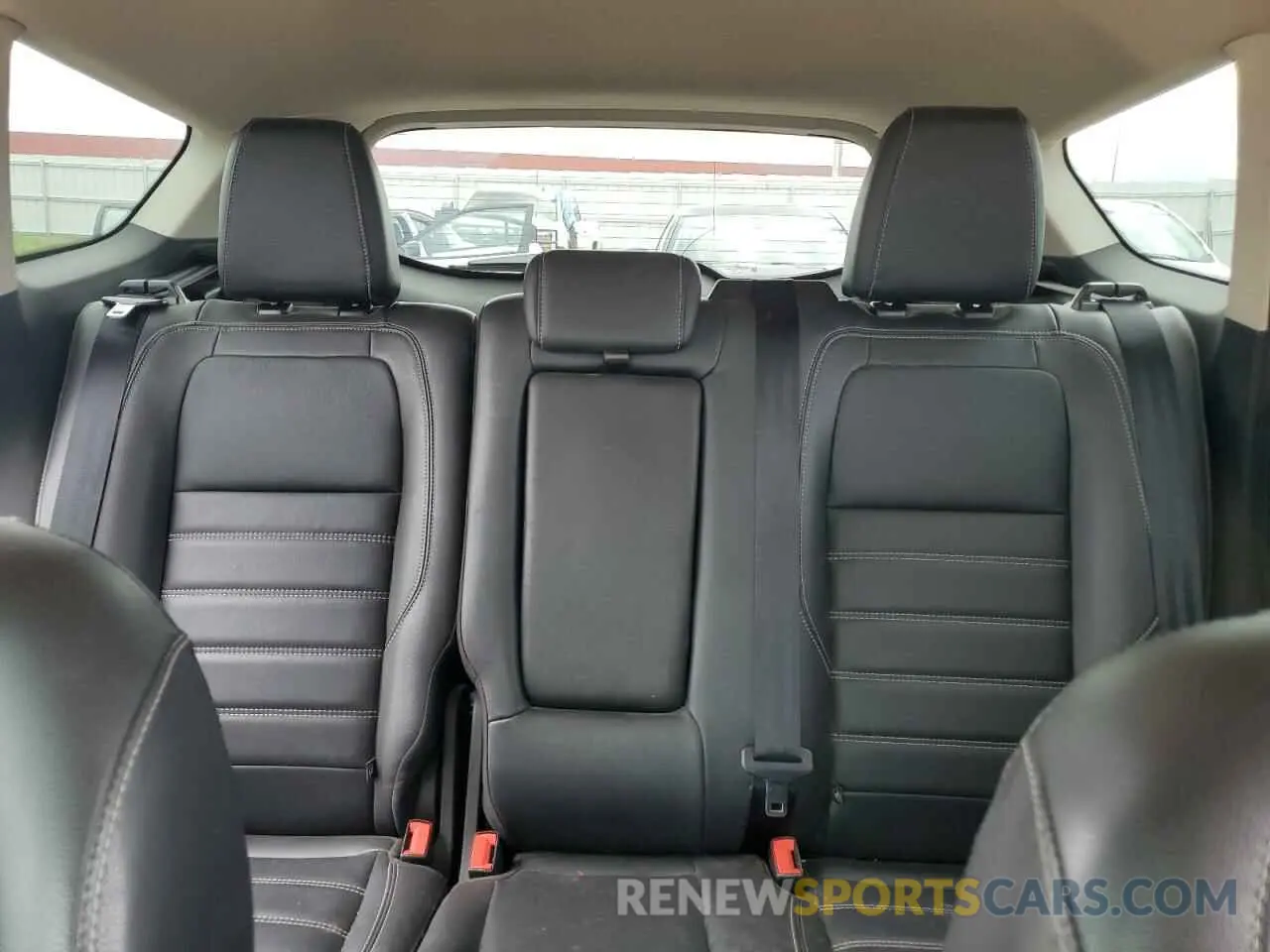 10 Photograph of a damaged car 1FMCU9J95KUC03931 FORD ESCAPE 2019