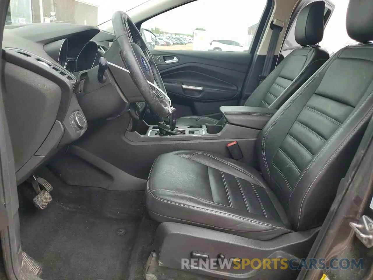 7 Photograph of a damaged car 1FMCU9J95KUC03931 FORD ESCAPE 2019