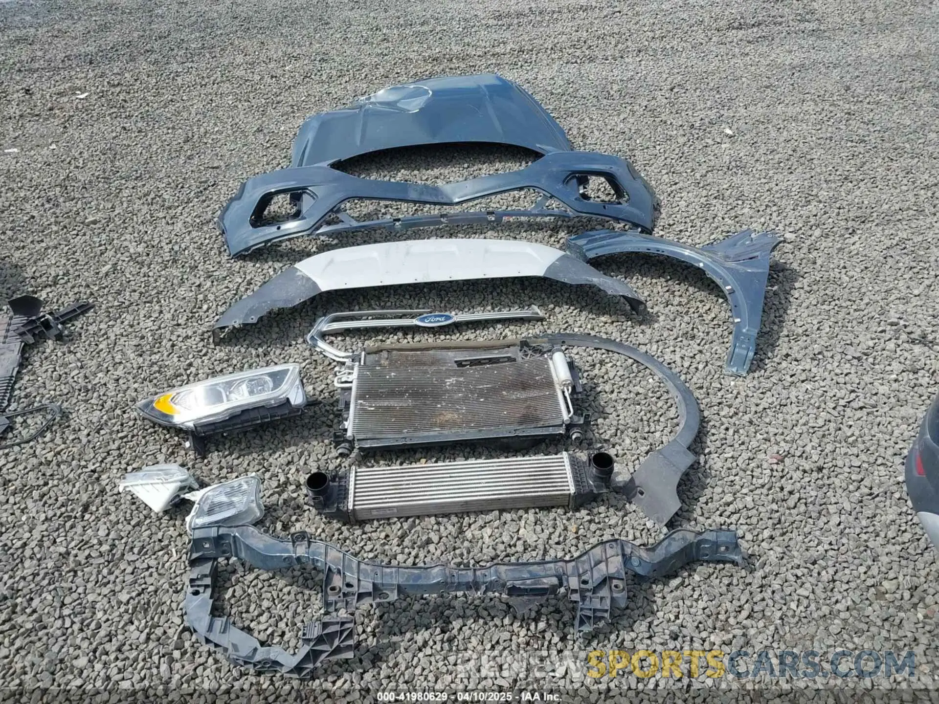 12 Photograph of a damaged car 1FMCU9J95KUC05369 FORD ESCAPE 2019