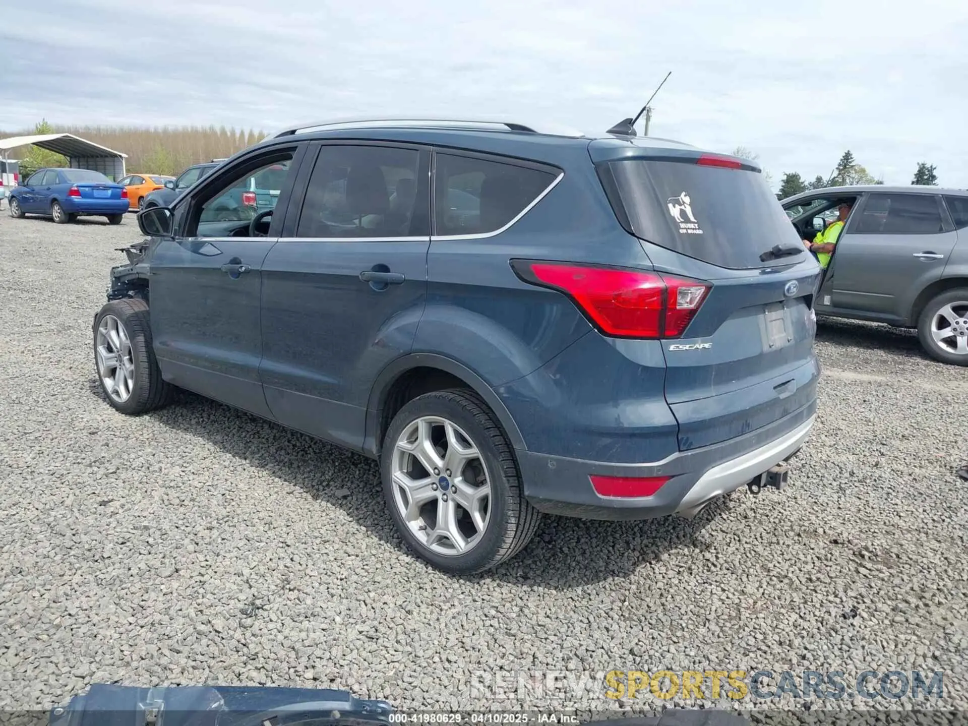 3 Photograph of a damaged car 1FMCU9J95KUC05369 FORD ESCAPE 2019