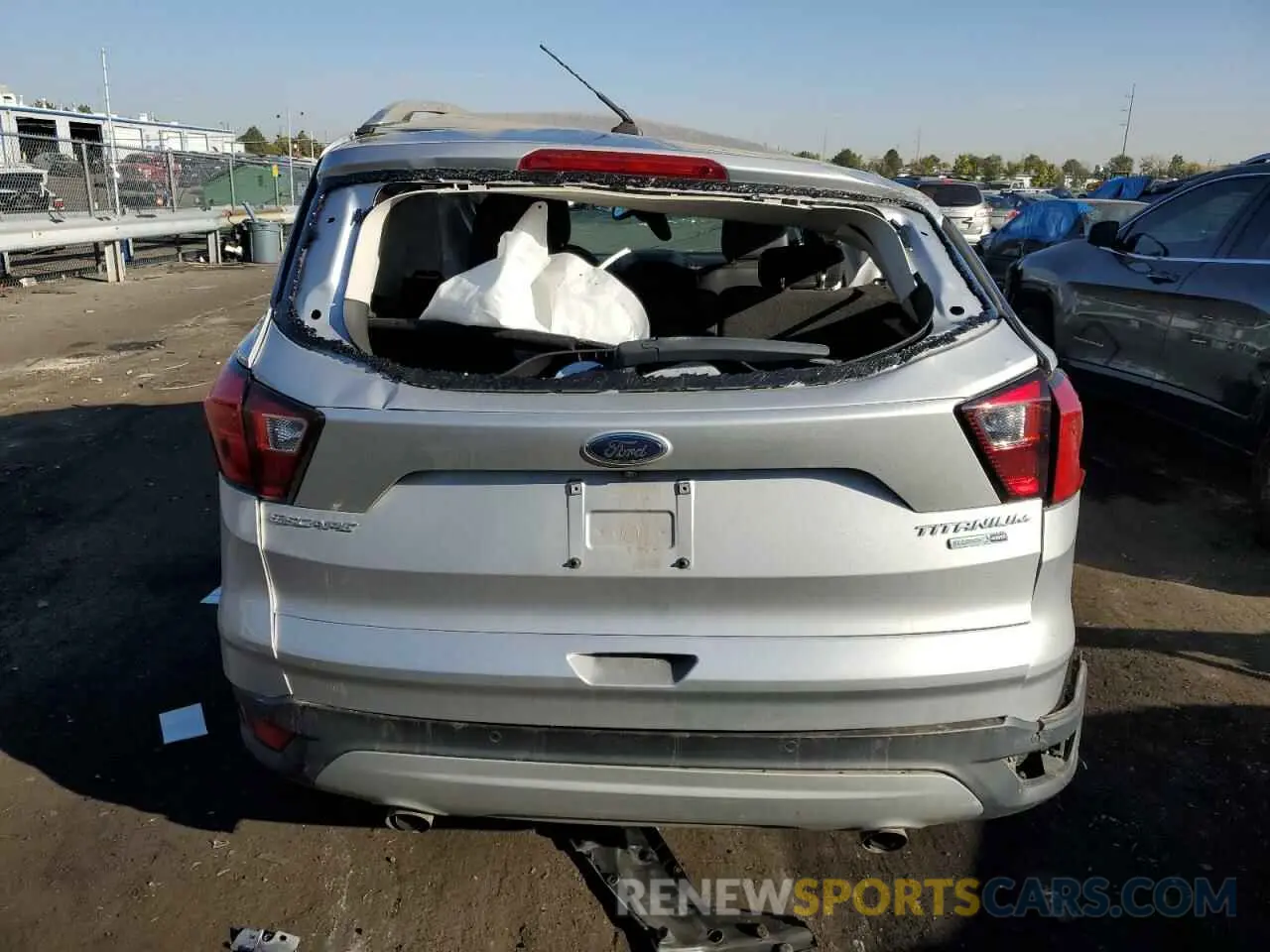 6 Photograph of a damaged car 1FMCU9J96KUA04791 FORD ESCAPE 2019