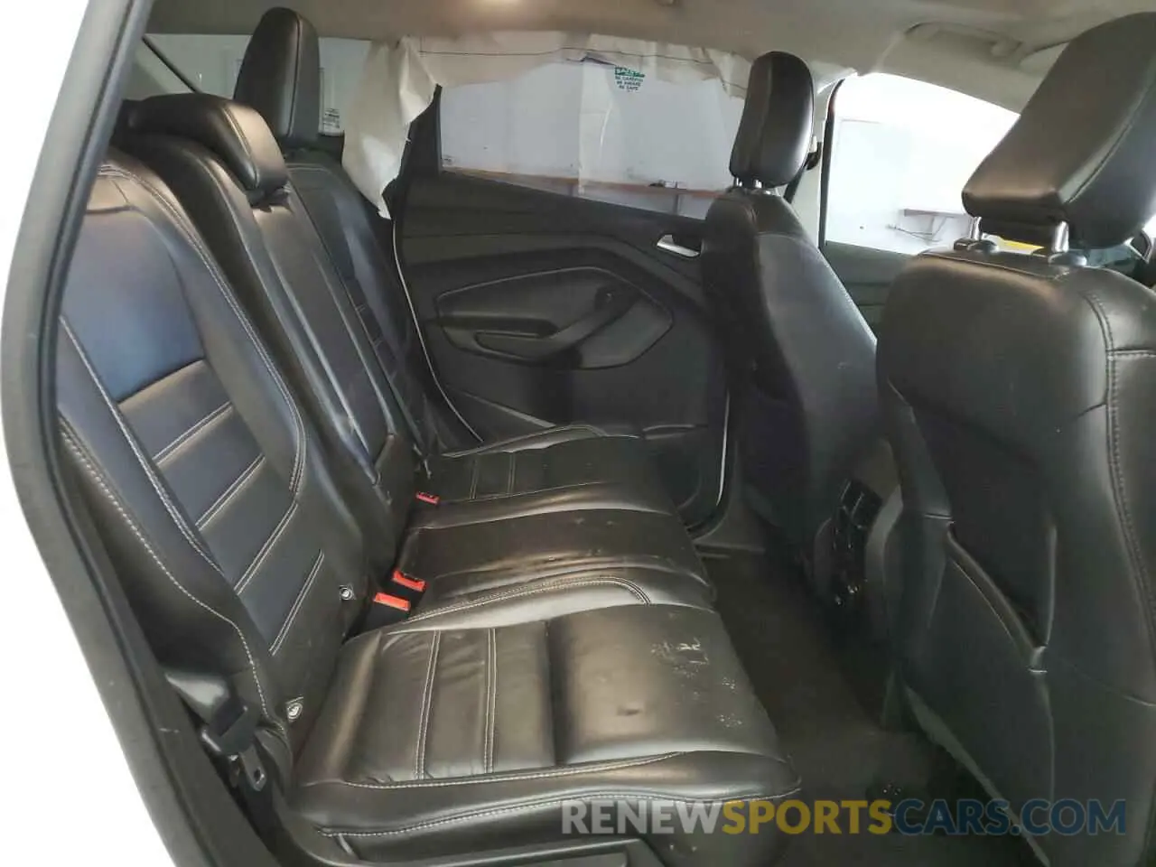 10 Photograph of a damaged car 1FMCU9J96KUC15909 FORD ESCAPE 2019