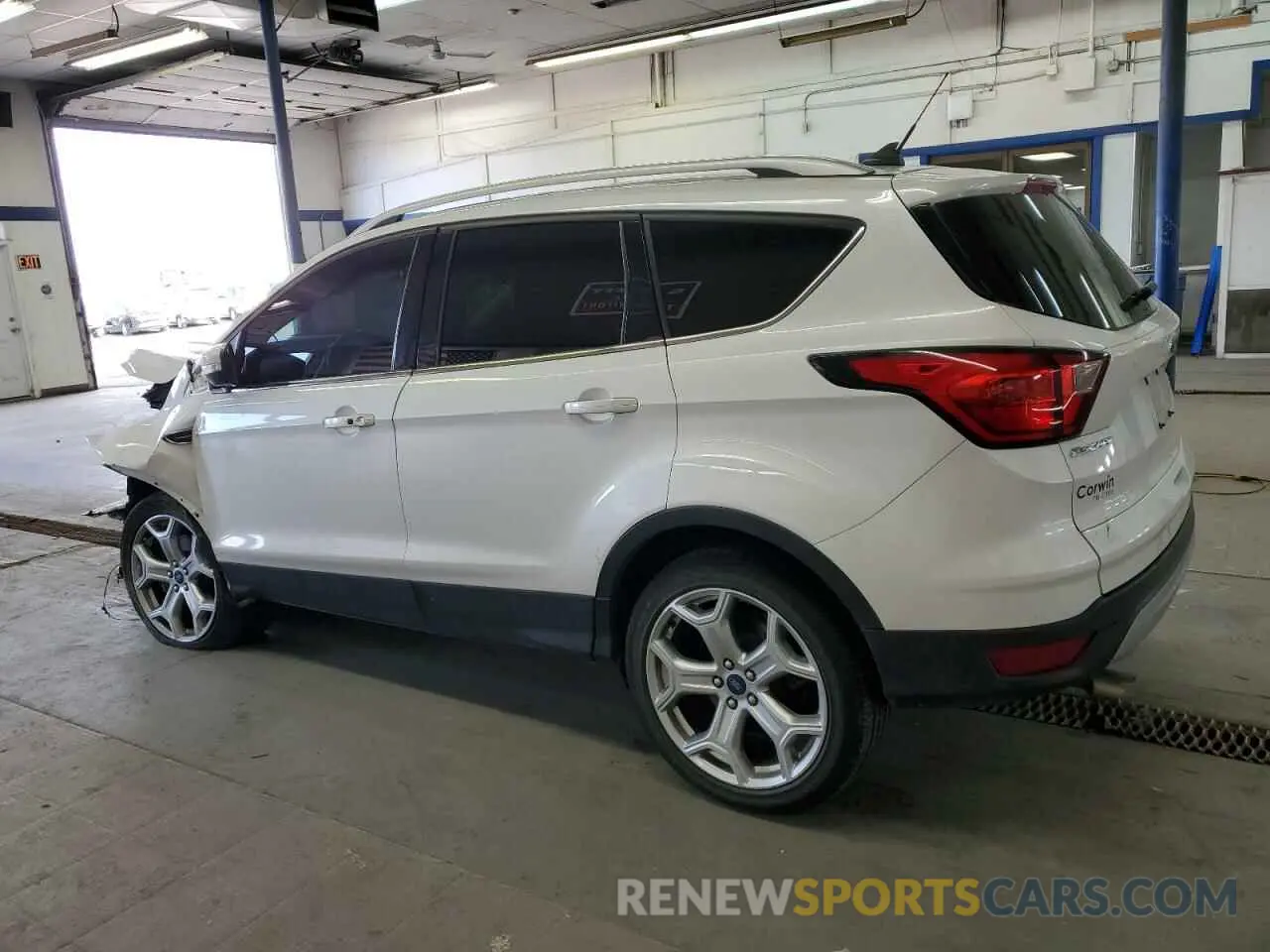 2 Photograph of a damaged car 1FMCU9J96KUC15909 FORD ESCAPE 2019