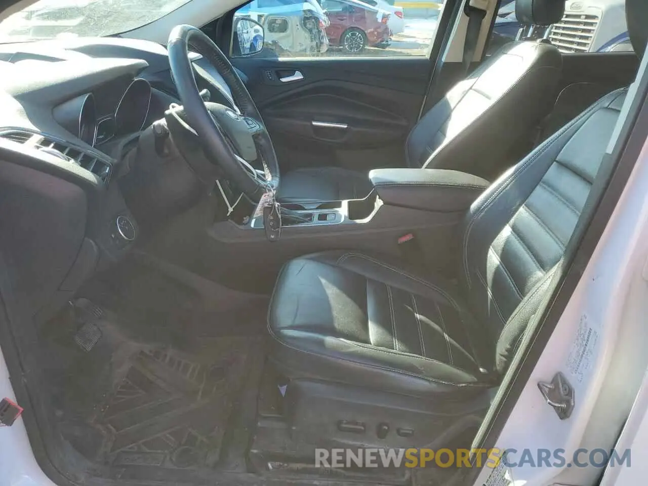 7 Photograph of a damaged car 1FMCU9J96KUC53527 FORD ESCAPE 2019
