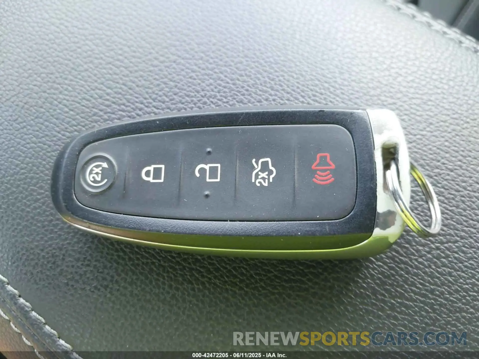 11 Photograph of a damaged car 1FMCU9J97KUB83990 FORD ESCAPE 2019