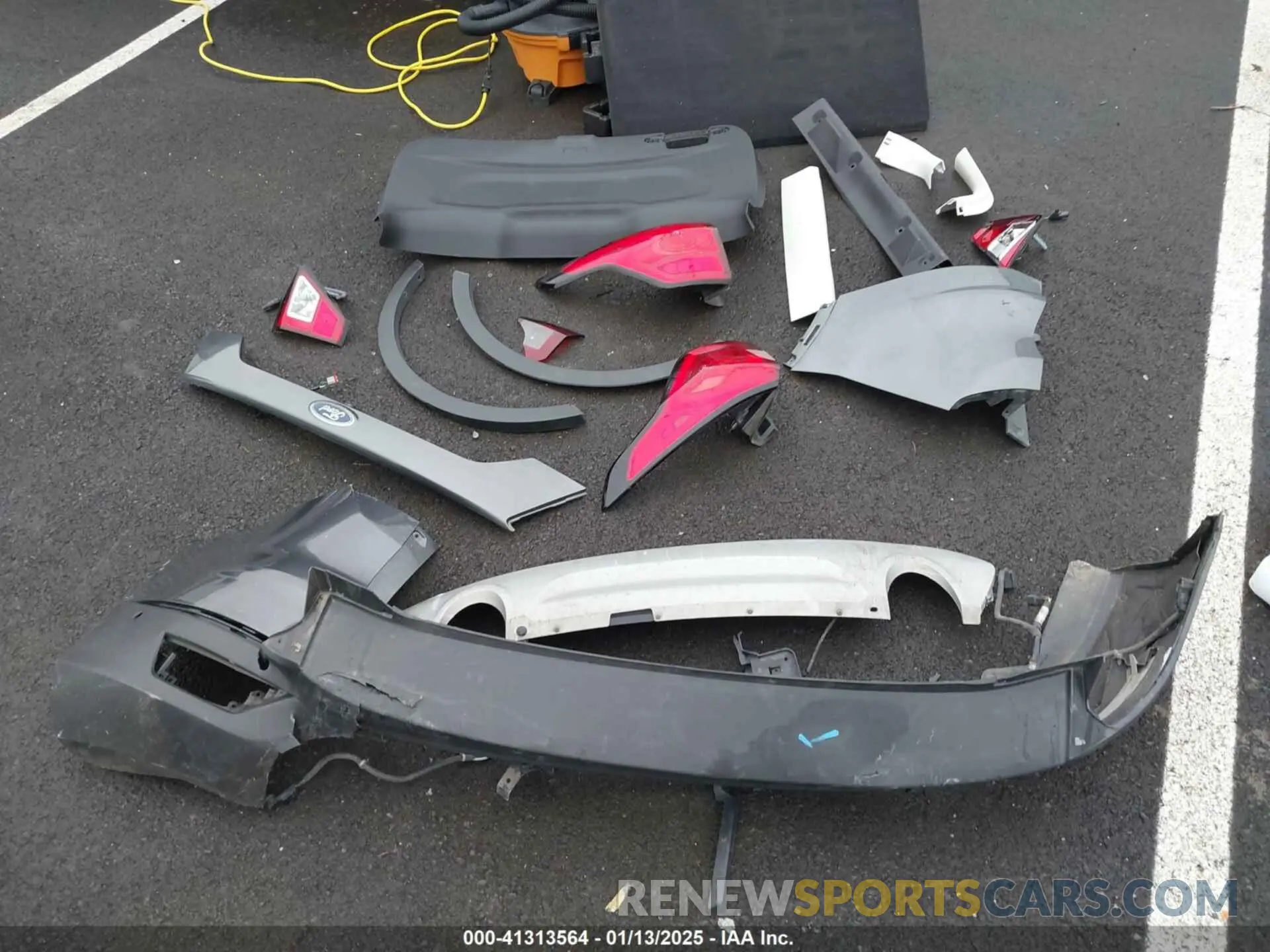 12 Photograph of a damaged car 1FMCU9J97KUC05504 FORD ESCAPE 2019
