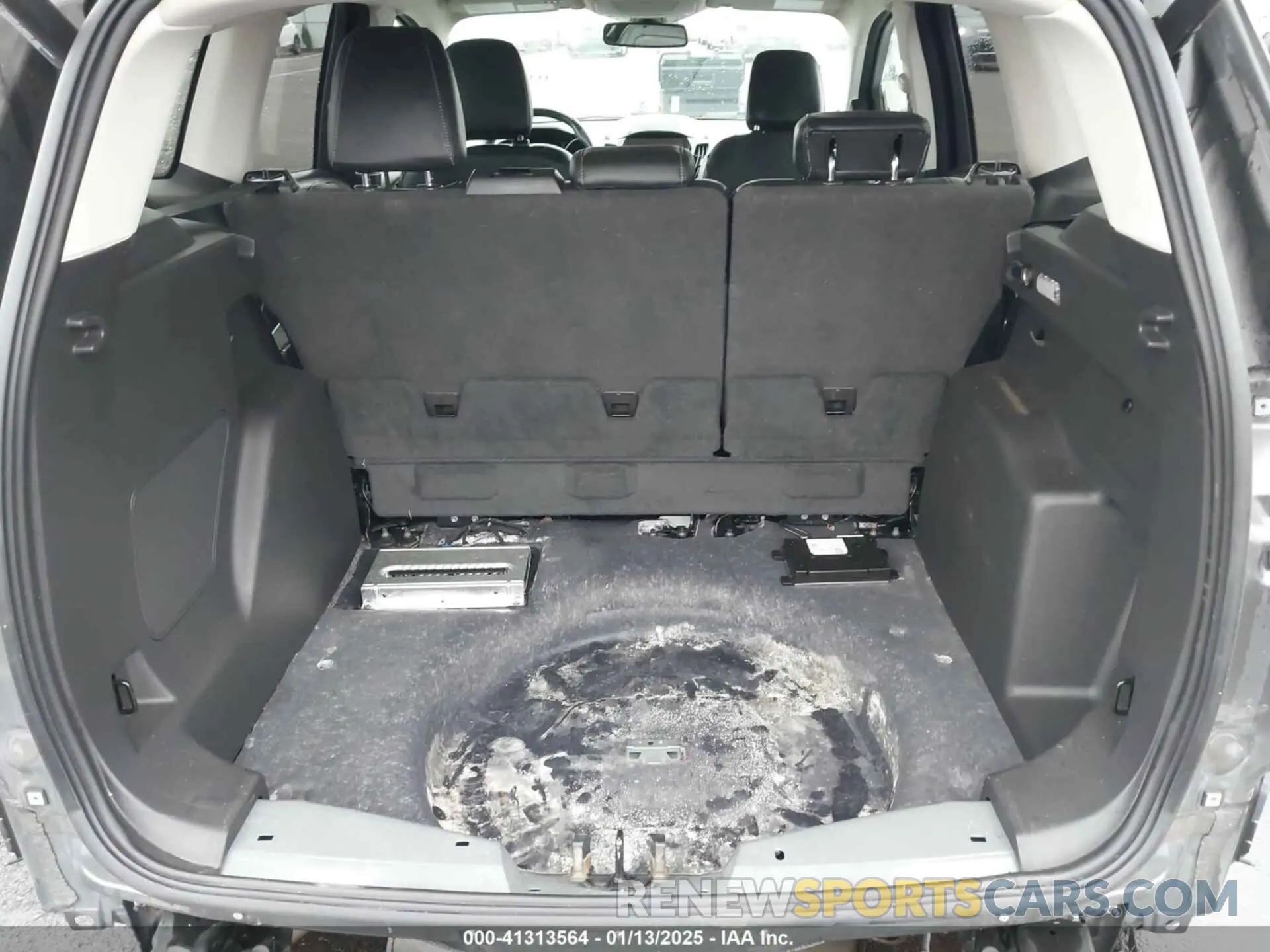 18 Photograph of a damaged car 1FMCU9J97KUC05504 FORD ESCAPE 2019