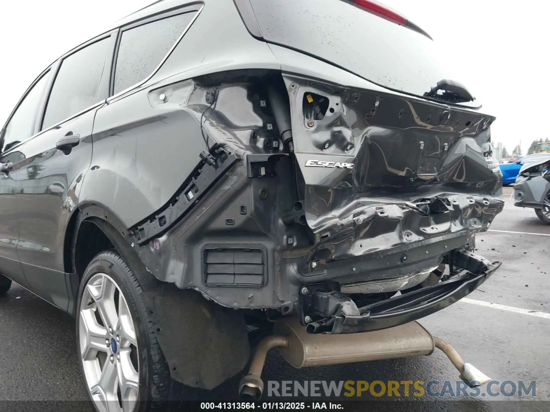 19 Photograph of a damaged car 1FMCU9J97KUC05504 FORD ESCAPE 2019