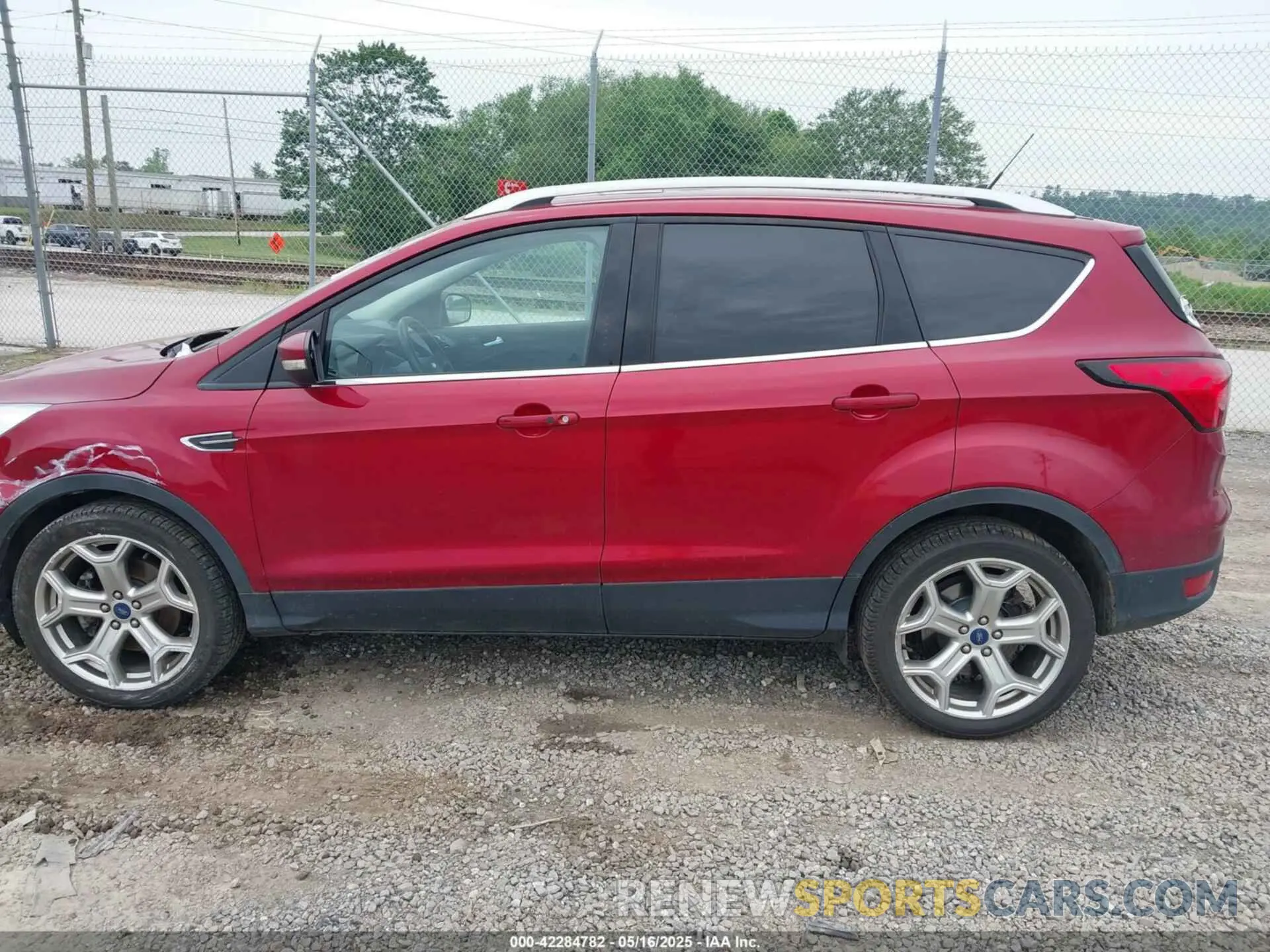 14 Photograph of a damaged car 1FMCU9J97KUC29706 FORD ESCAPE 2019