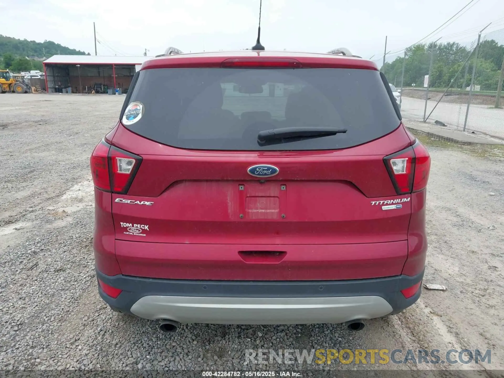 16 Photograph of a damaged car 1FMCU9J97KUC29706 FORD ESCAPE 2019