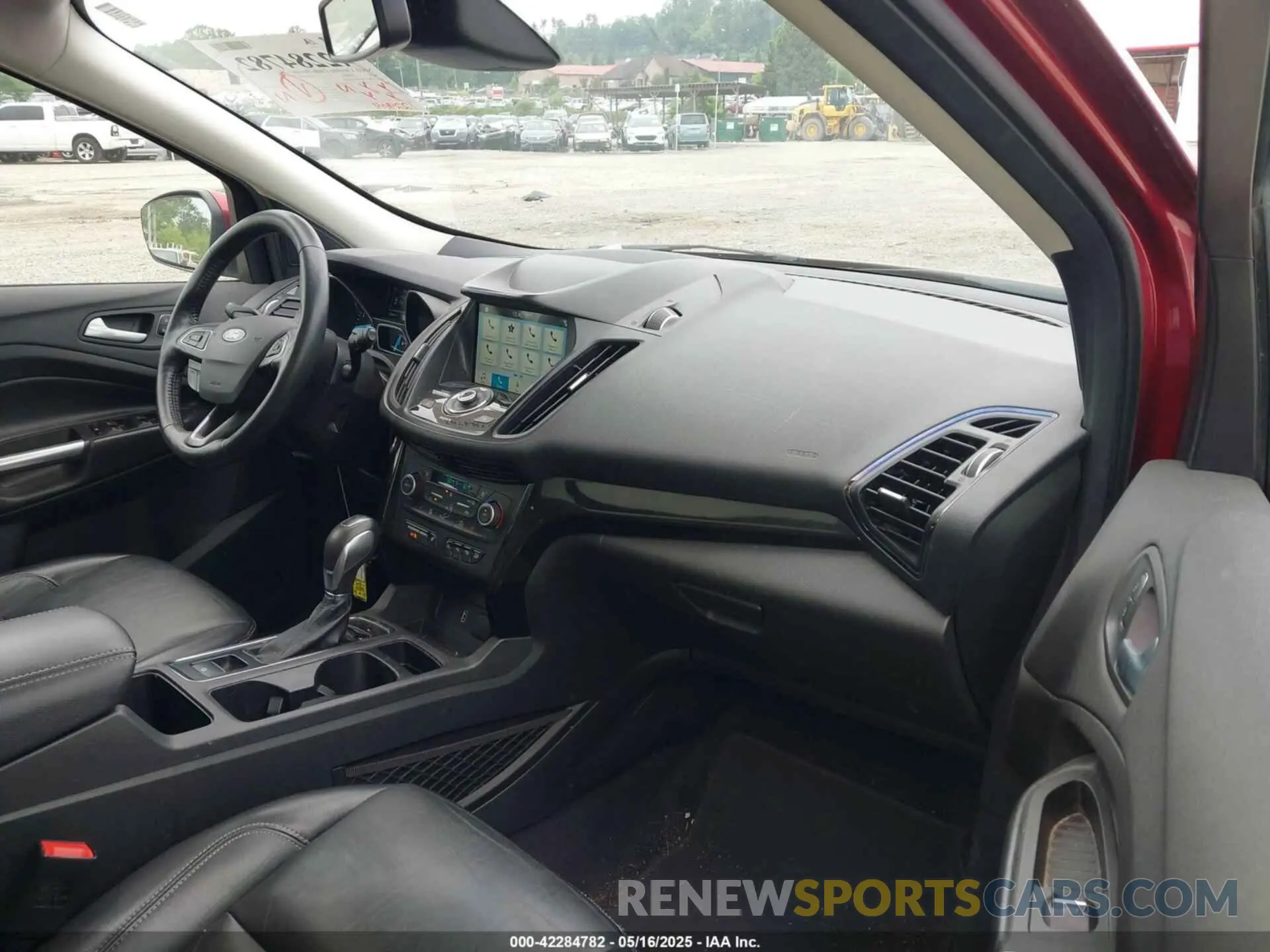 5 Photograph of a damaged car 1FMCU9J97KUC29706 FORD ESCAPE 2019