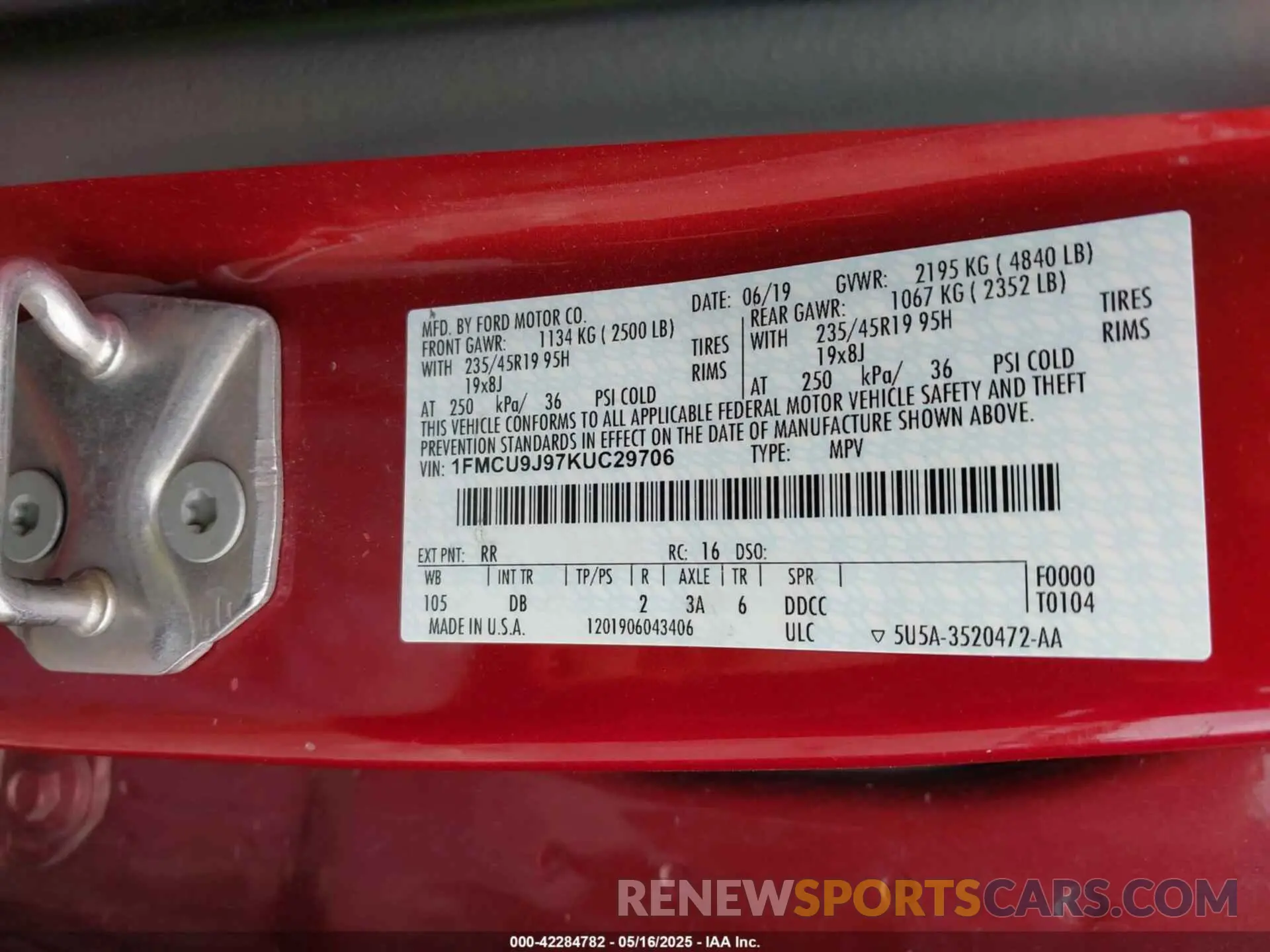 9 Photograph of a damaged car 1FMCU9J97KUC29706 FORD ESCAPE 2019