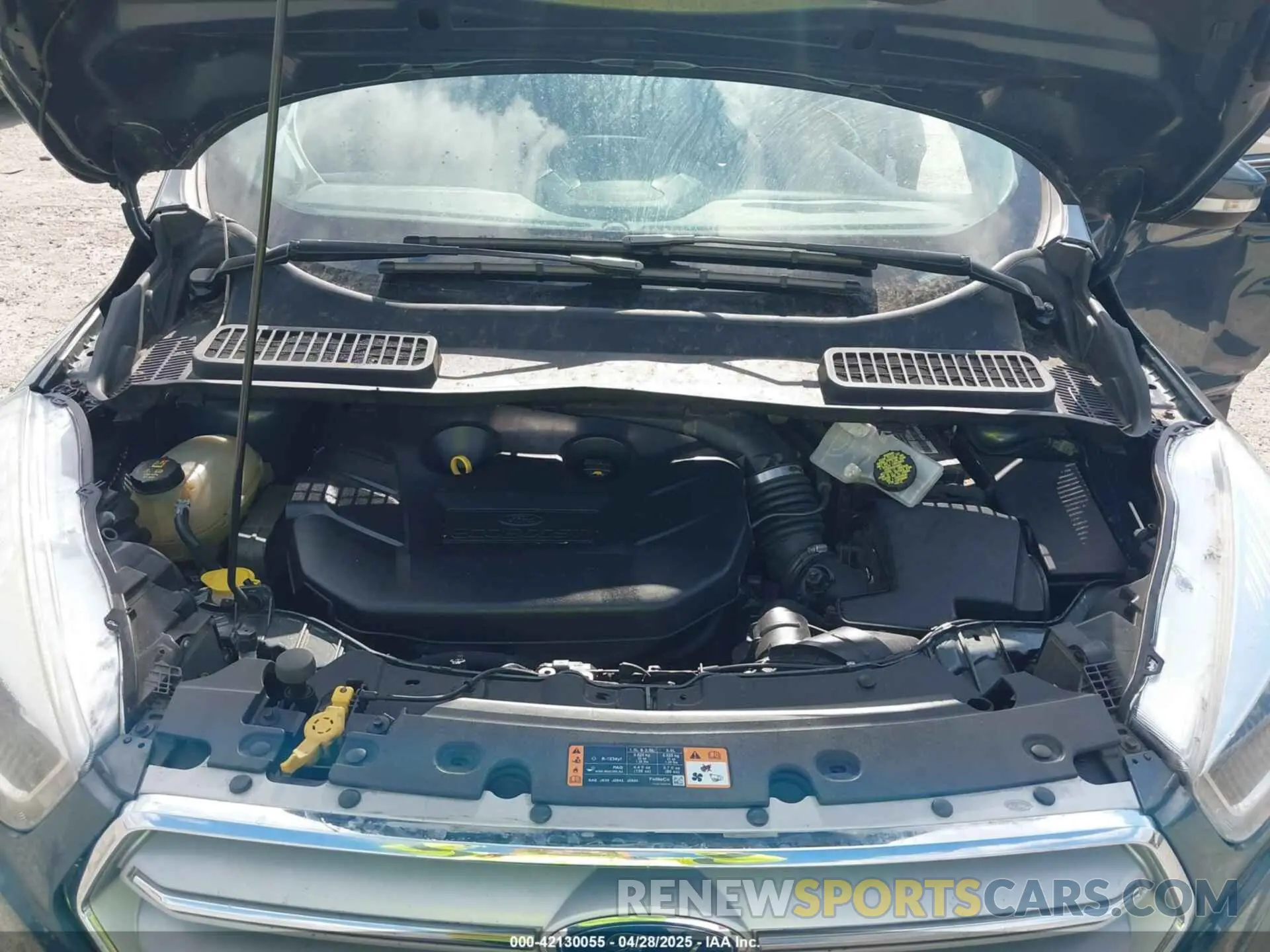 10 Photograph of a damaged car 1FMCU9J98KUA09510 FORD ESCAPE 2019