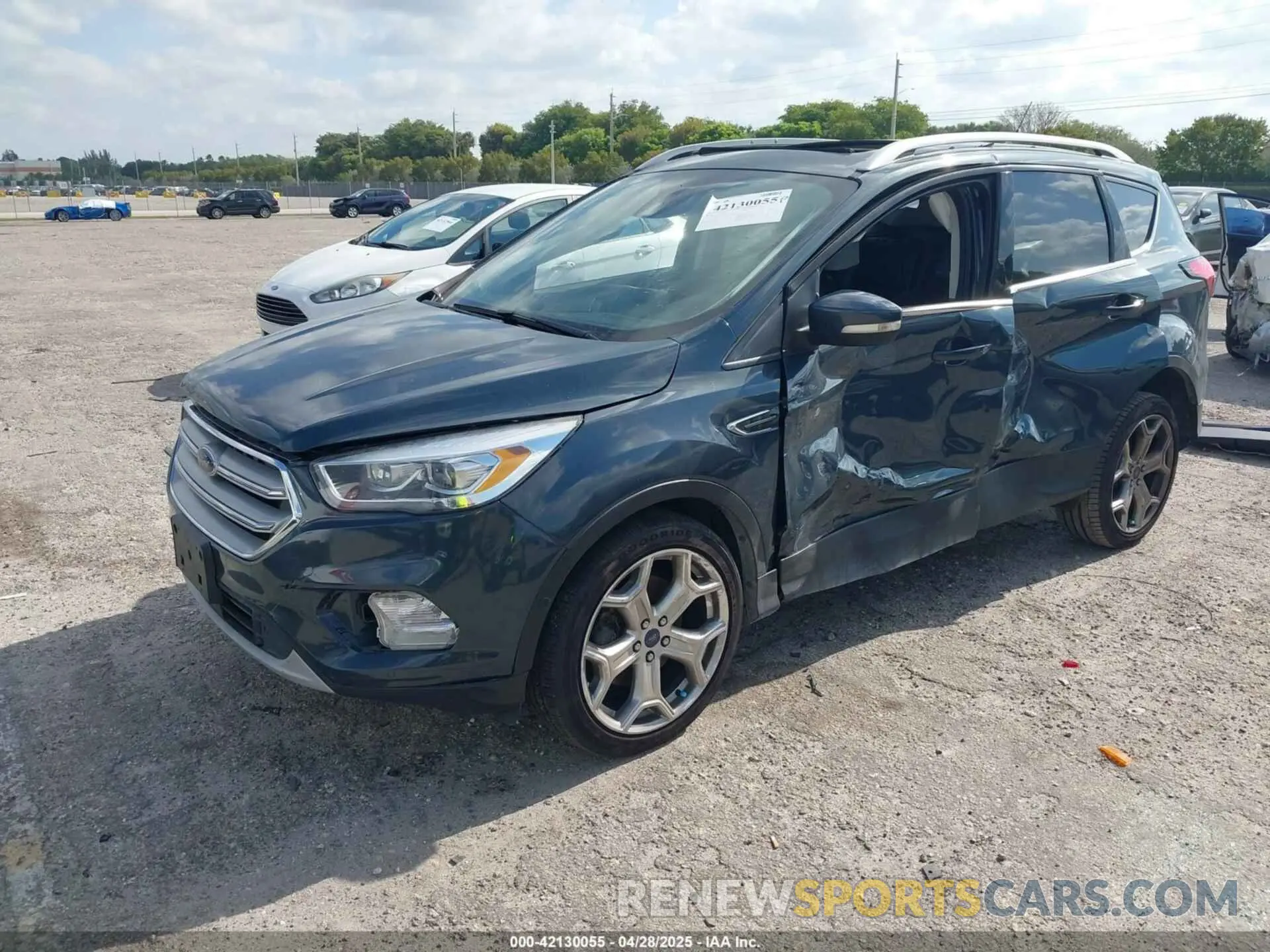 2 Photograph of a damaged car 1FMCU9J98KUA09510 FORD ESCAPE 2019
