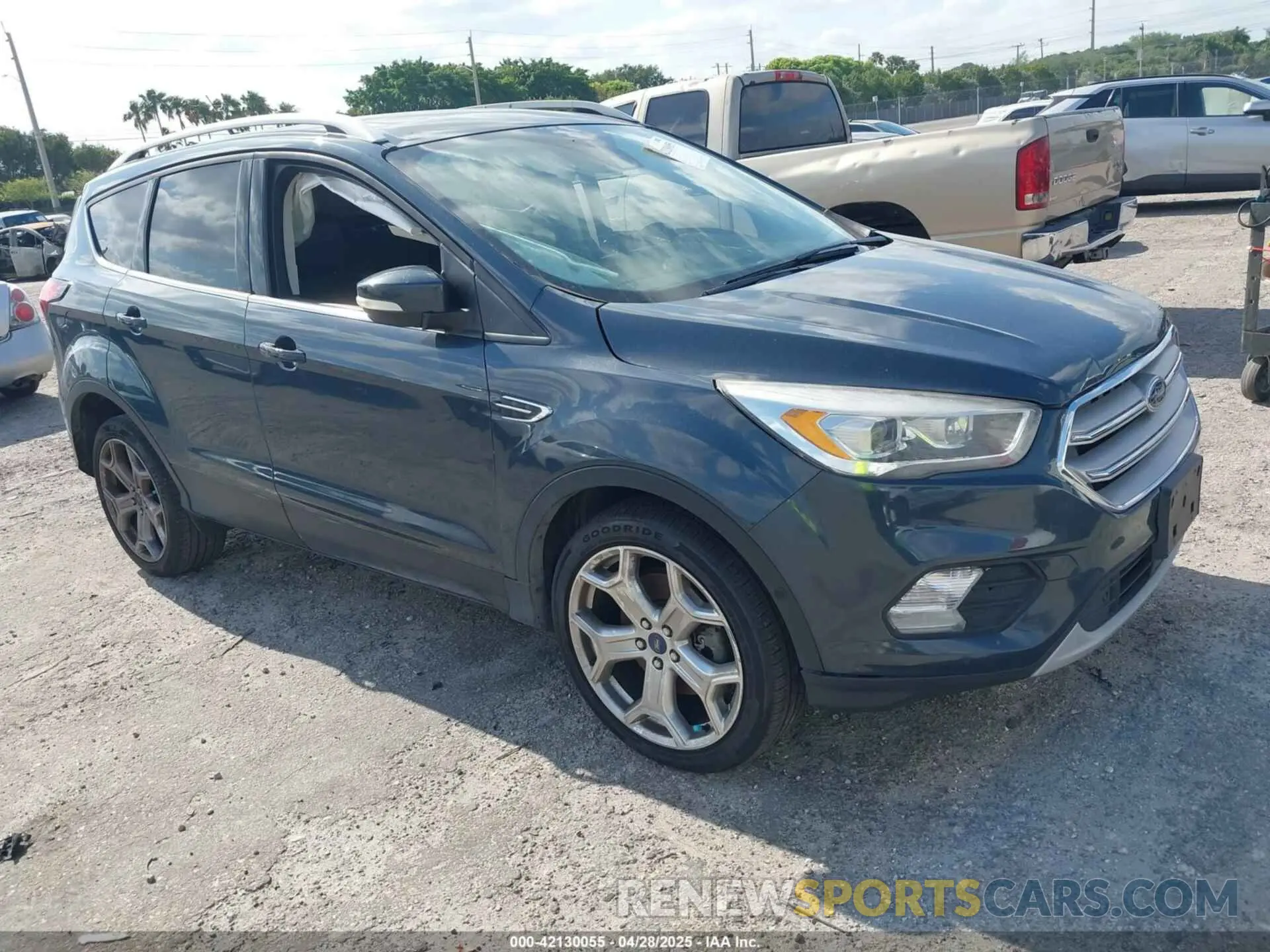 21 Photograph of a damaged car 1FMCU9J98KUA09510 FORD ESCAPE 2019