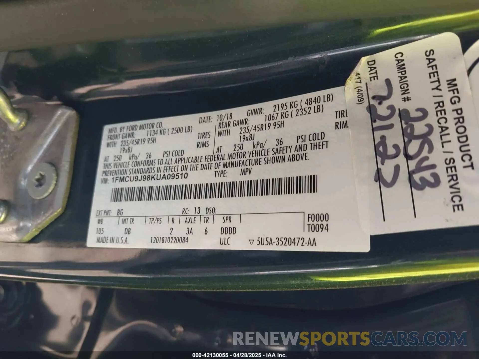 9 Photograph of a damaged car 1FMCU9J98KUA09510 FORD ESCAPE 2019