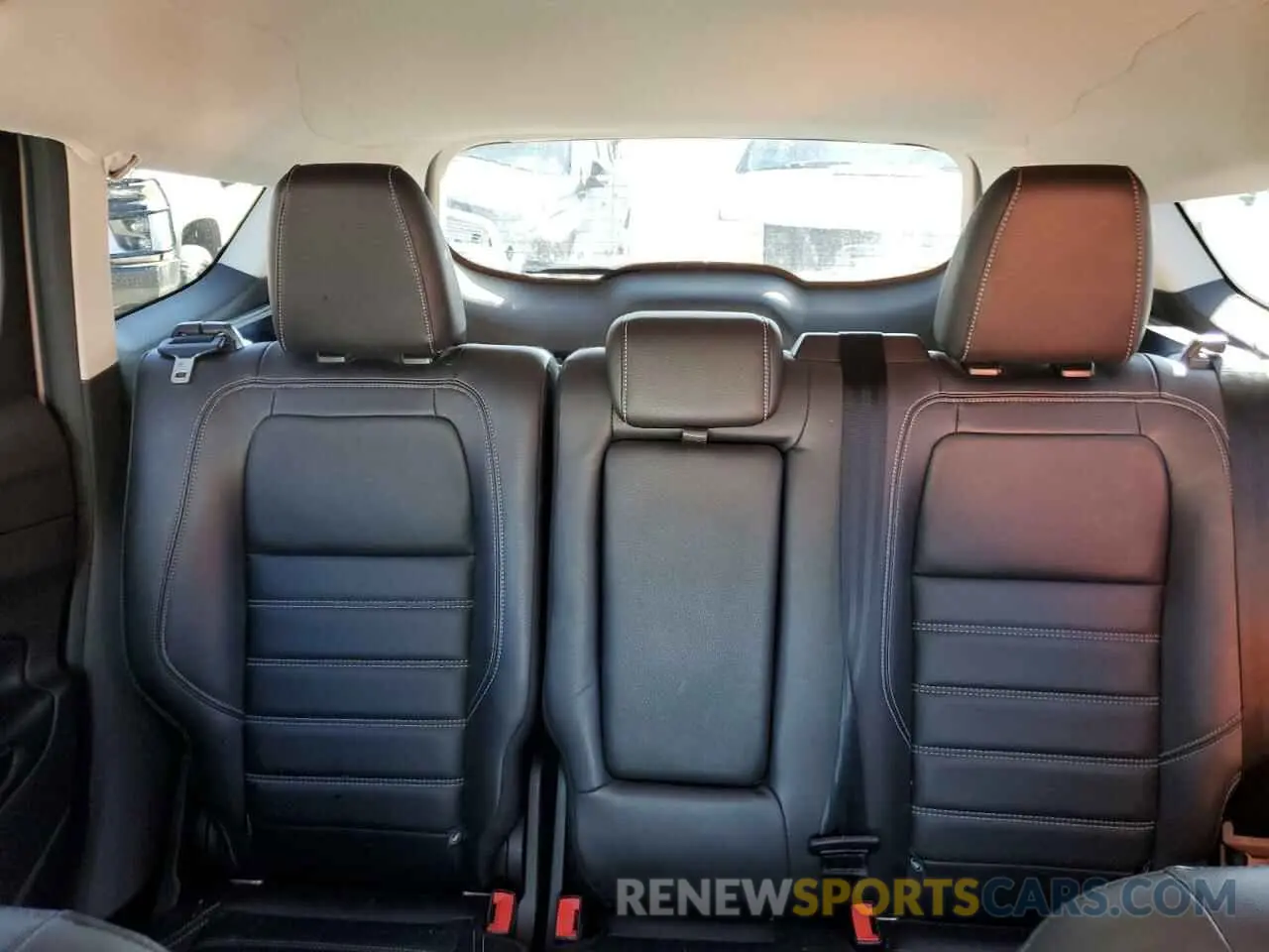 10 Photograph of a damaged car 1FMCU9J98KUB53669 FORD ESCAPE 2019