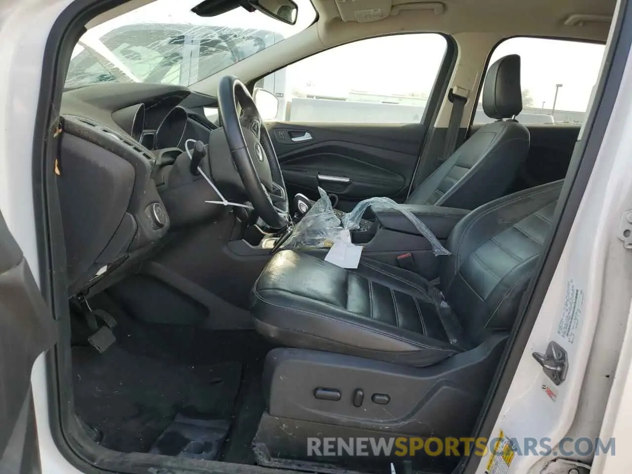 7 Photograph of a damaged car 1FMCU9J99KUA06485 FORD ESCAPE 2019