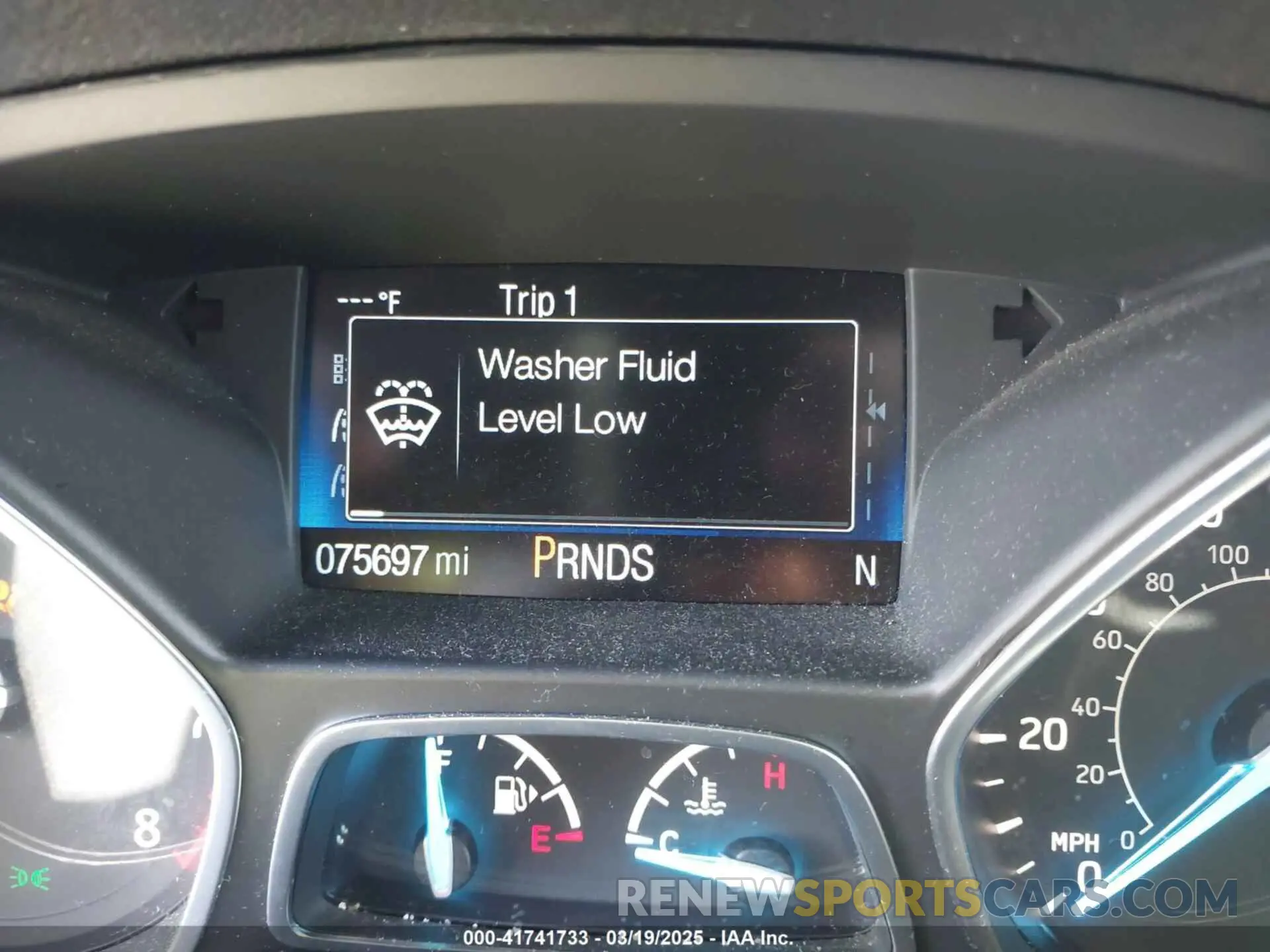 16 Photograph of a damaged car 1FMCU9J99KUC44157 FORD ESCAPE 2019