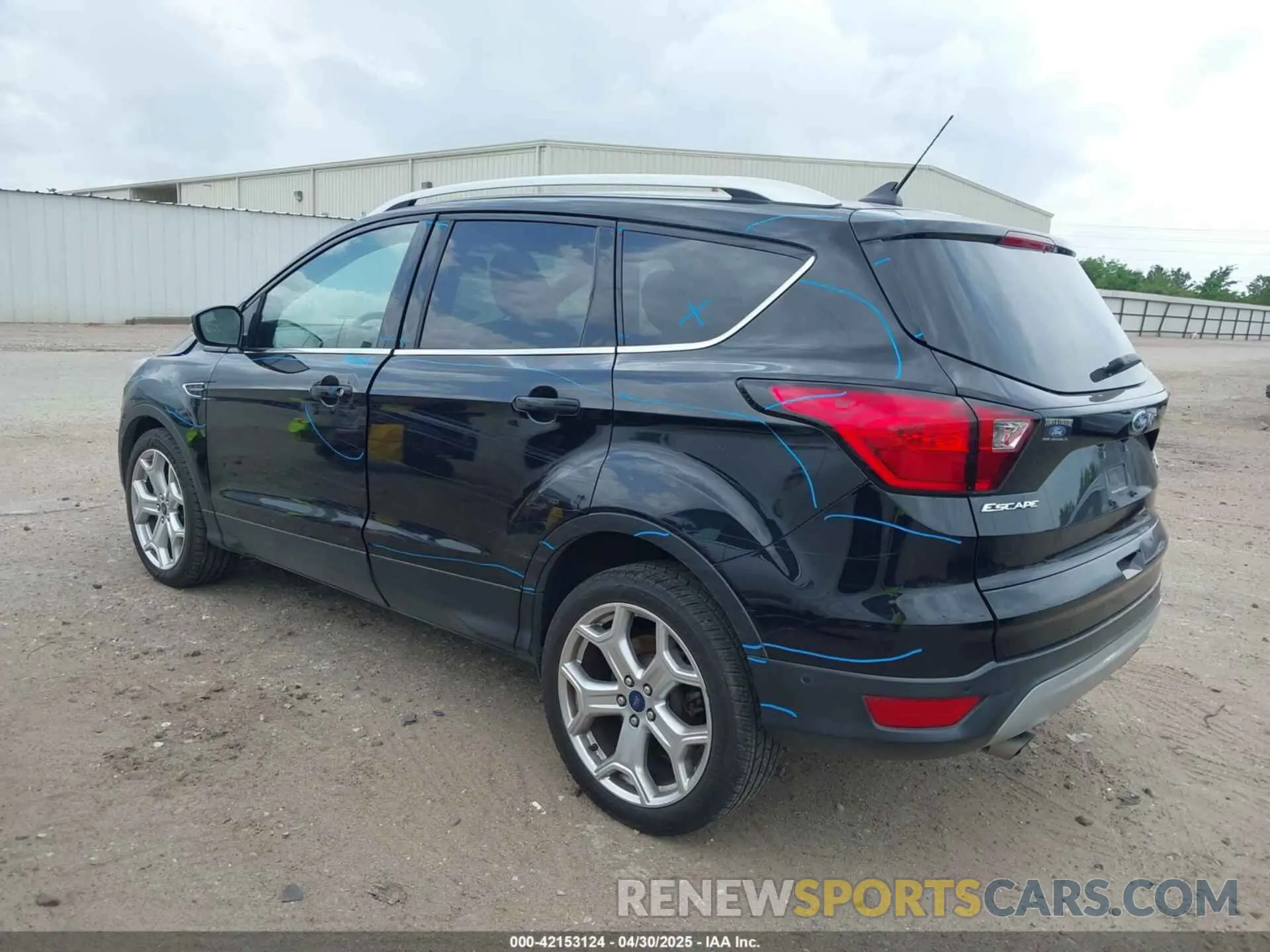 3 Photograph of a damaged car 1FMCU9J9XKUB41992 FORD ESCAPE 2019