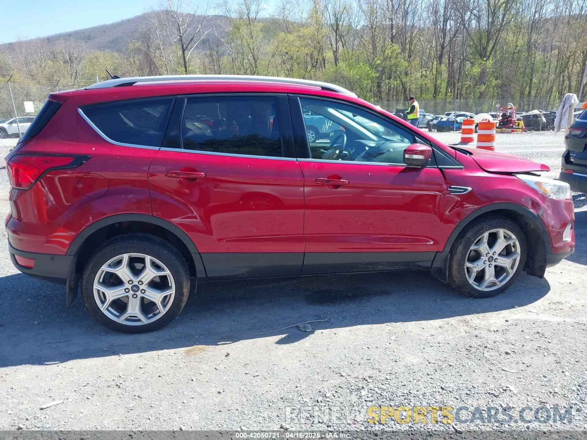 13 Photograph of a damaged car 1FMCU9J9XKUC23513 FORD ESCAPE 2019