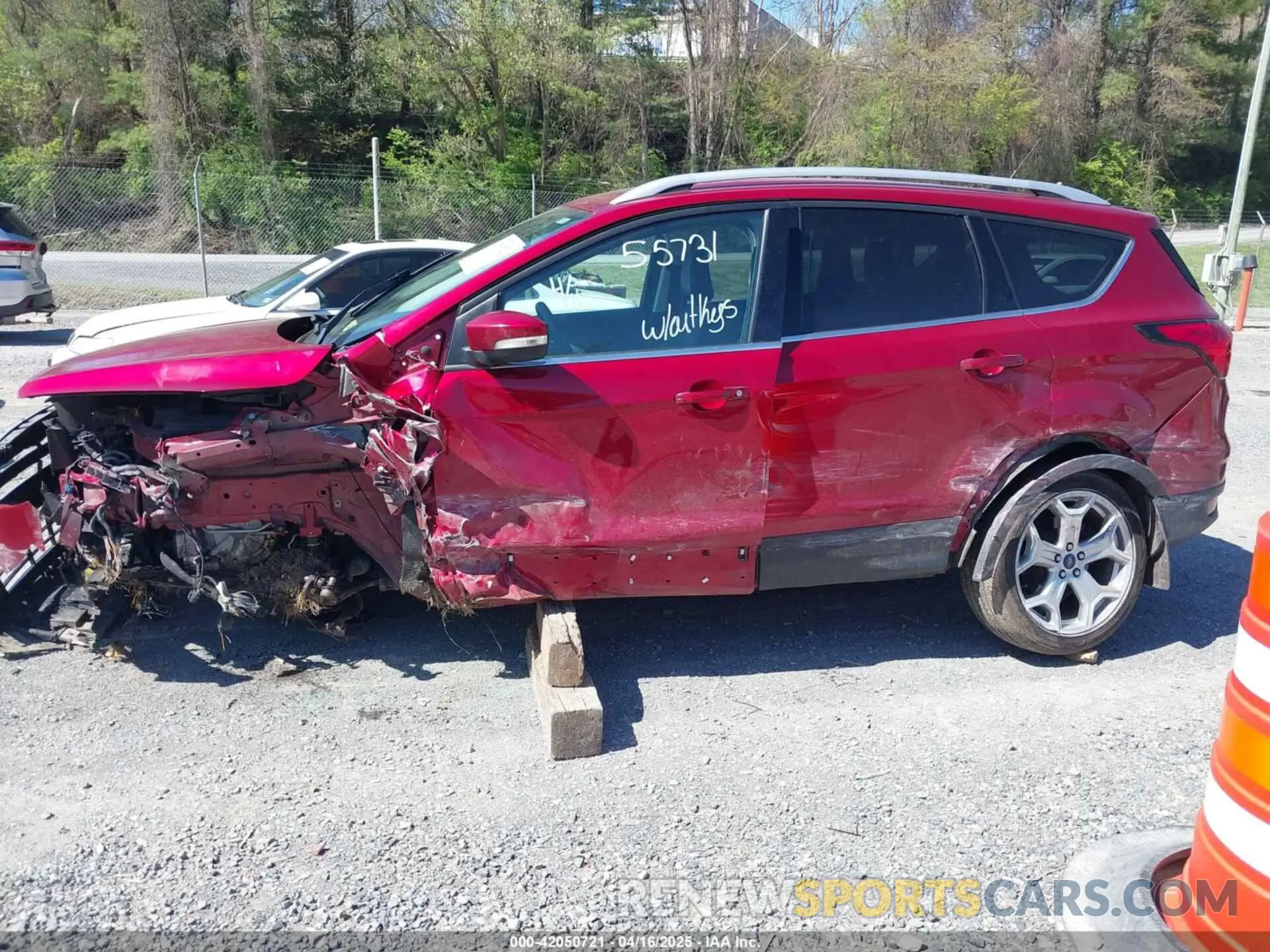 14 Photograph of a damaged car 1FMCU9J9XKUC23513 FORD ESCAPE 2019