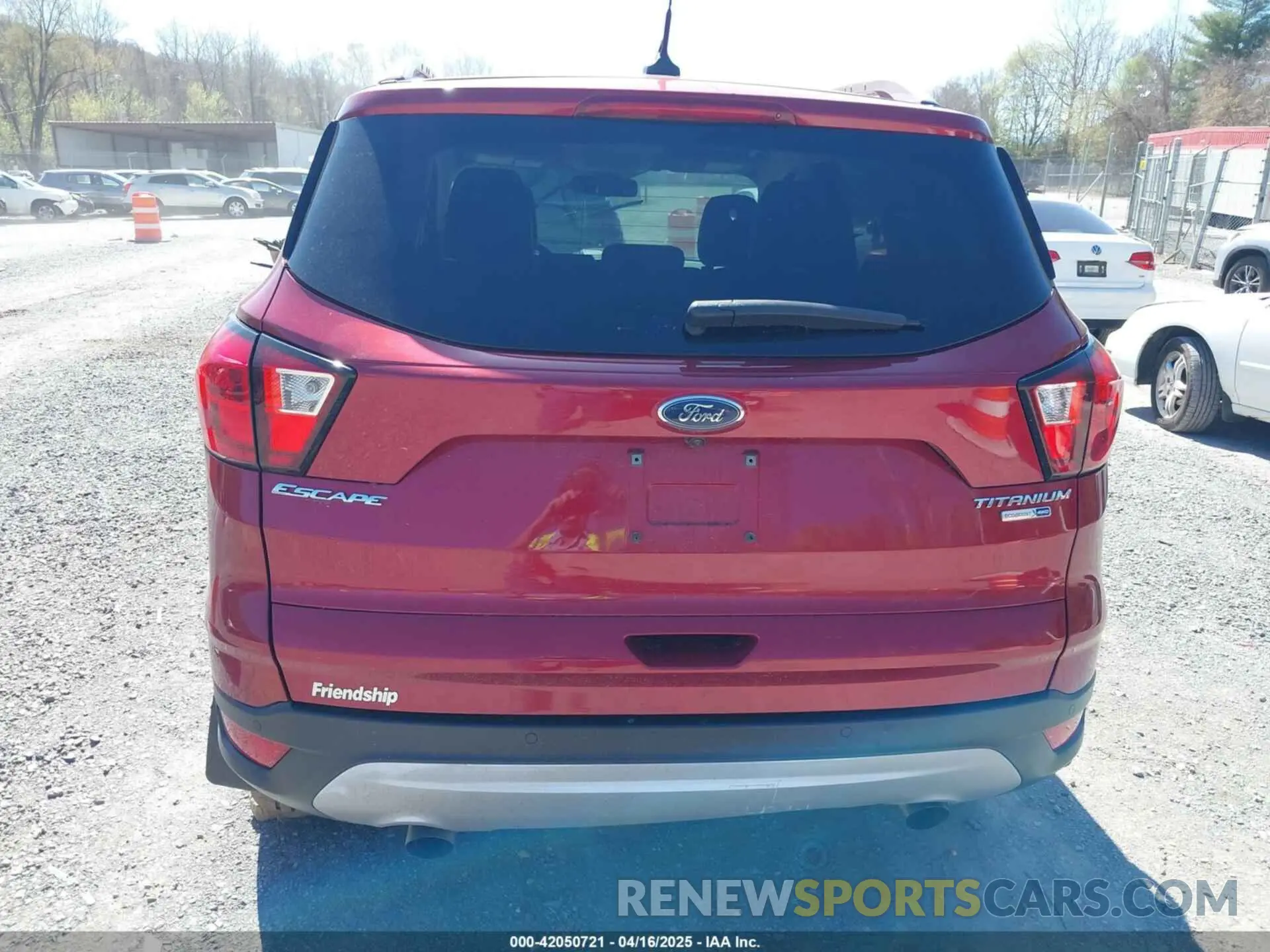 16 Photograph of a damaged car 1FMCU9J9XKUC23513 FORD ESCAPE 2019