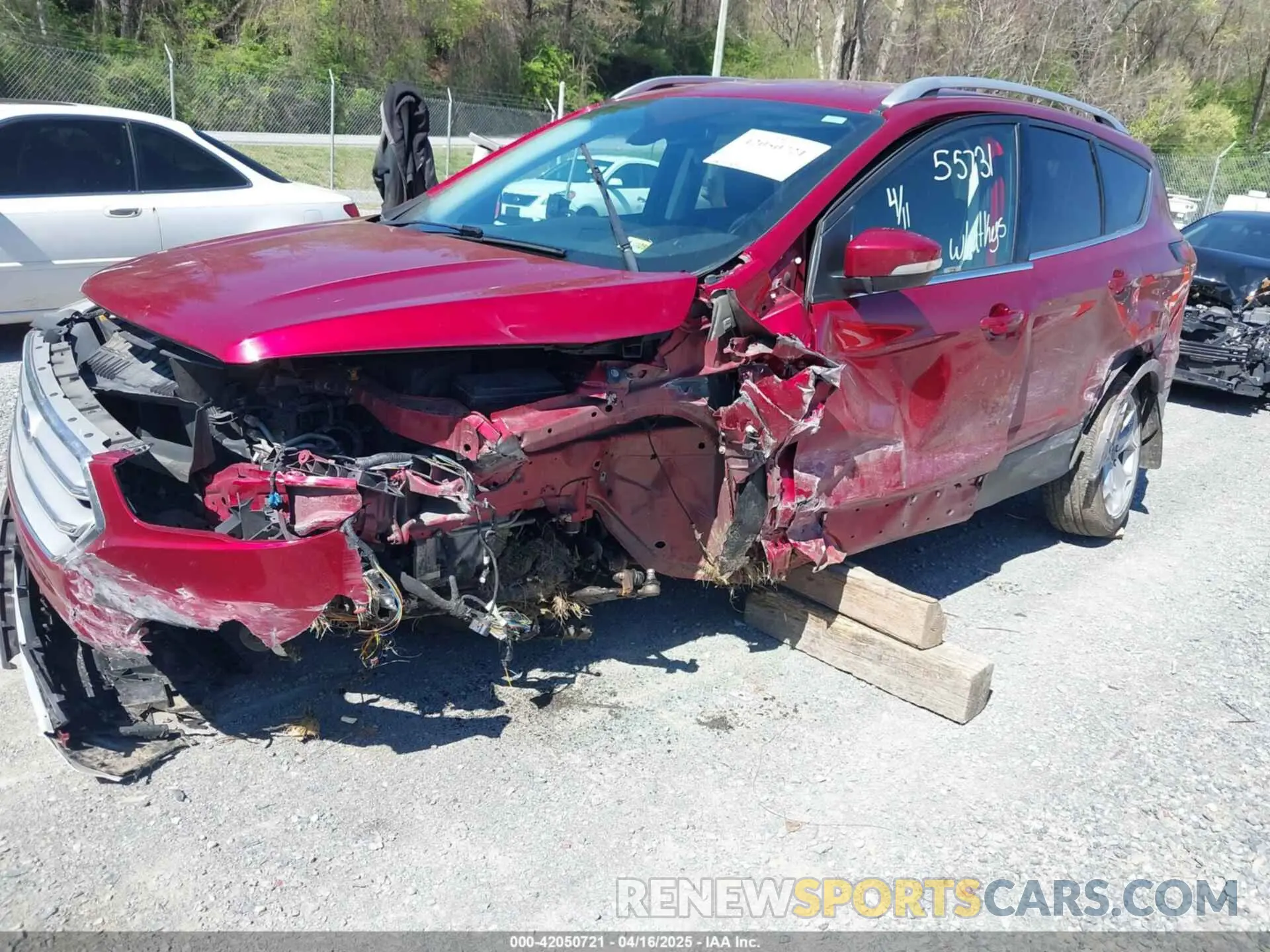 2 Photograph of a damaged car 1FMCU9J9XKUC23513 FORD ESCAPE 2019