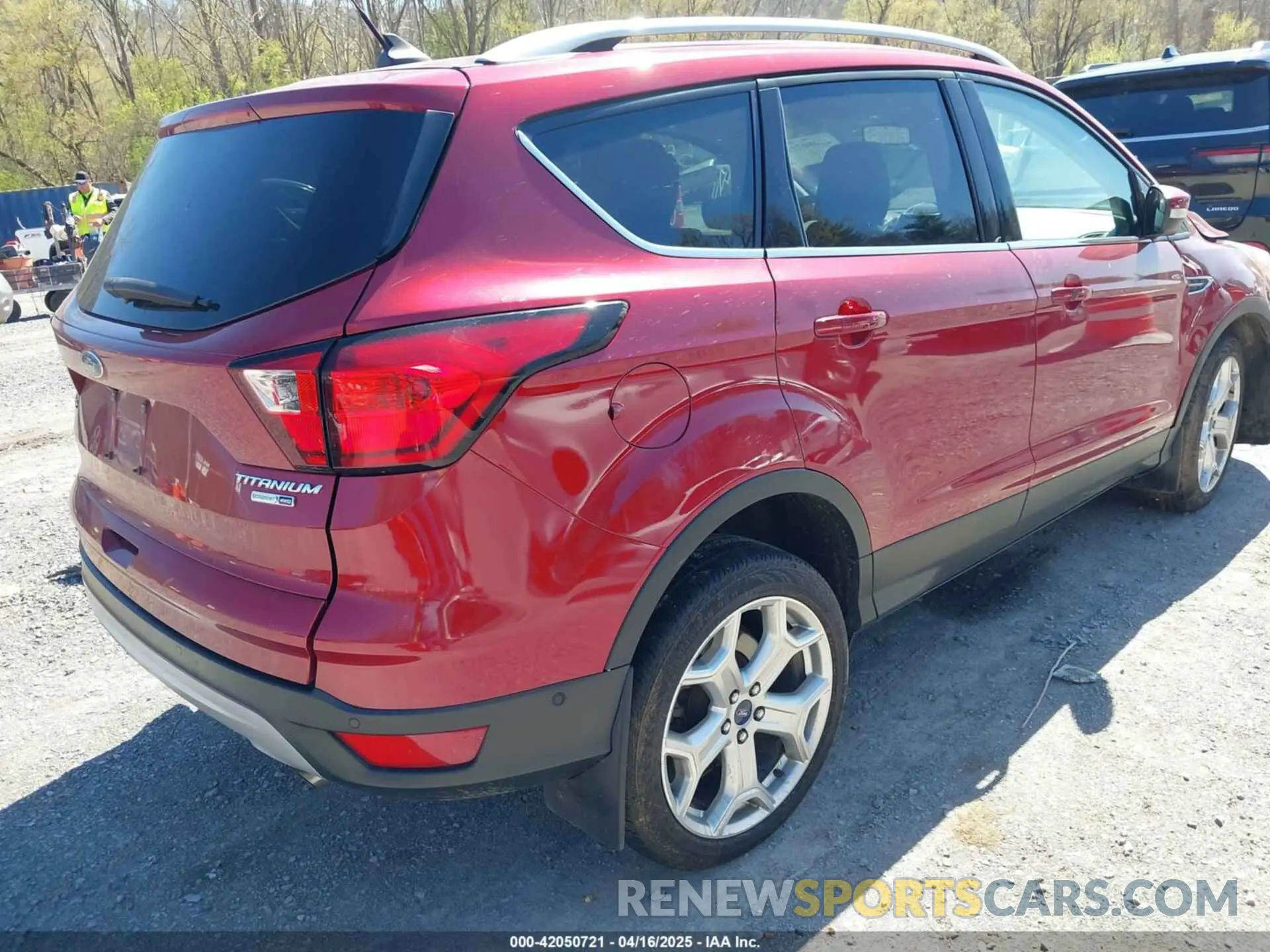 4 Photograph of a damaged car 1FMCU9J9XKUC23513 FORD ESCAPE 2019