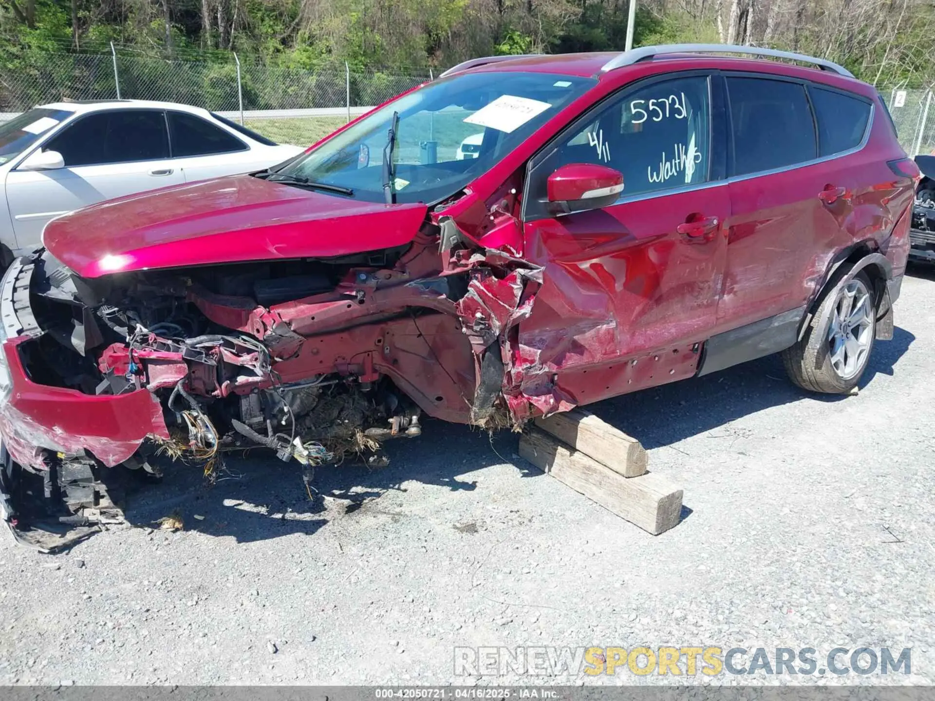 6 Photograph of a damaged car 1FMCU9J9XKUC23513 FORD ESCAPE 2019