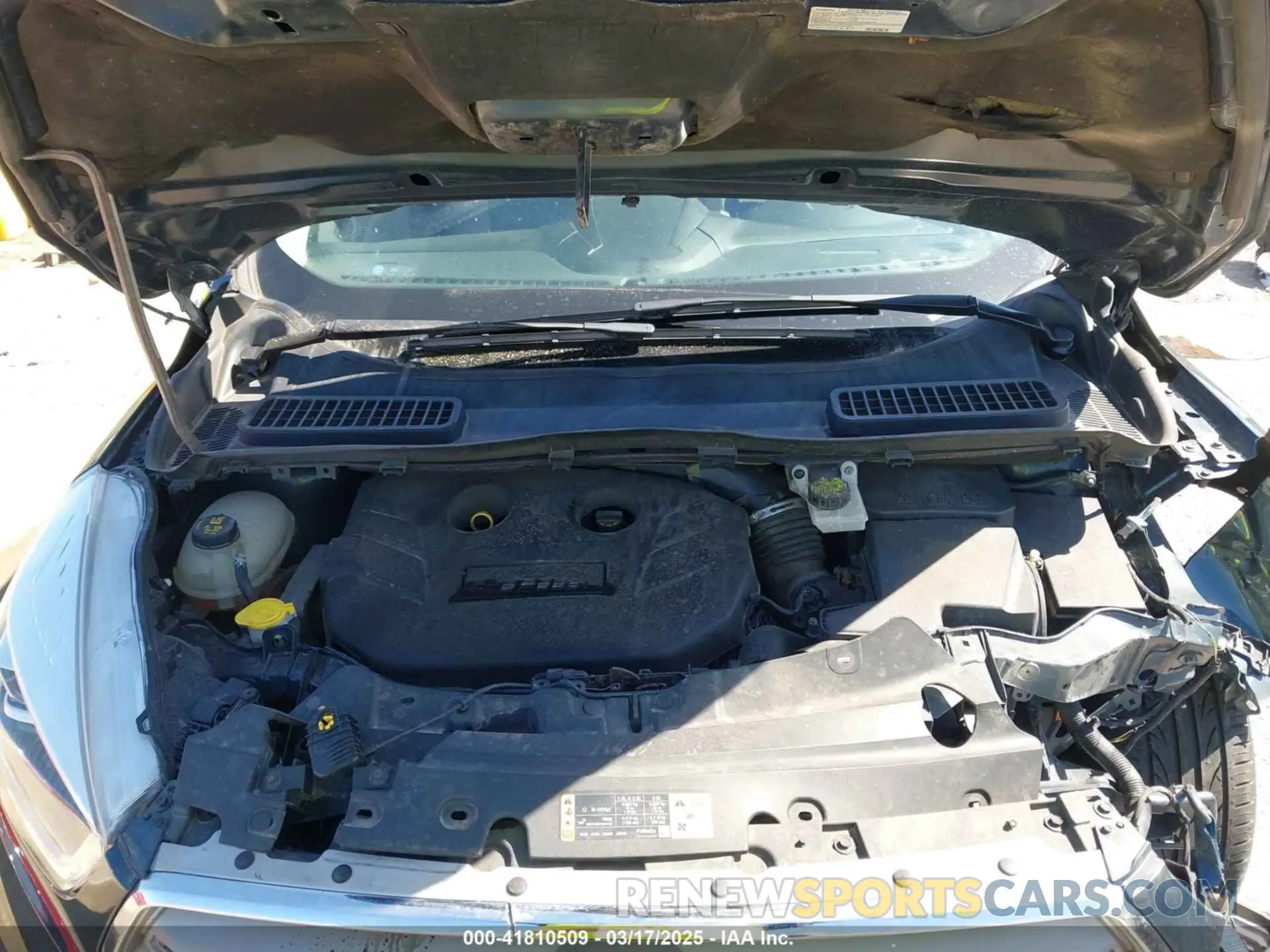 10 Photograph of a damaged car 1FMCU9J9XKUC26167 FORD ESCAPE 2019