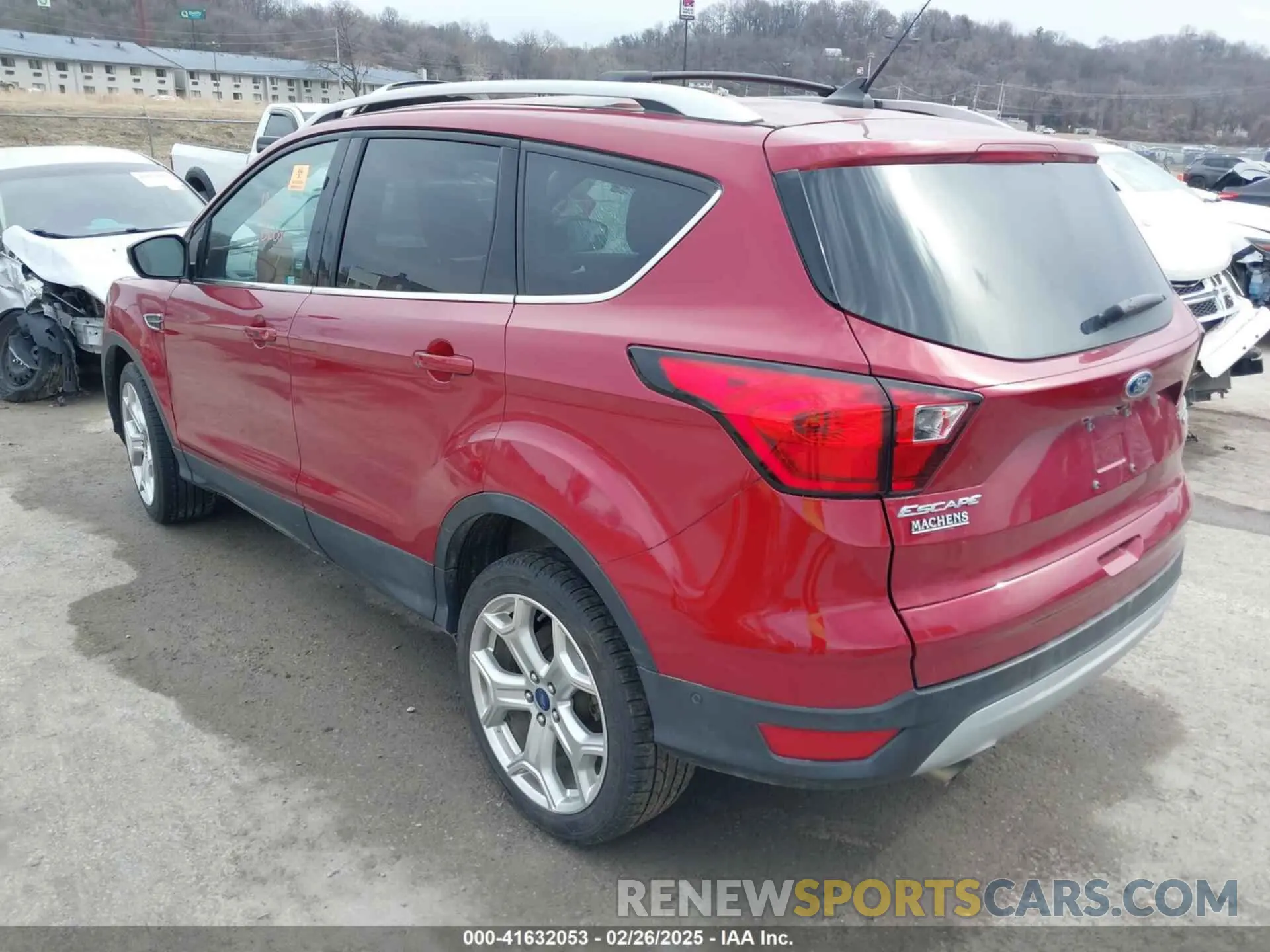 3 Photograph of a damaged car 1FMCU9J9XKUC37122 FORD ESCAPE 2019