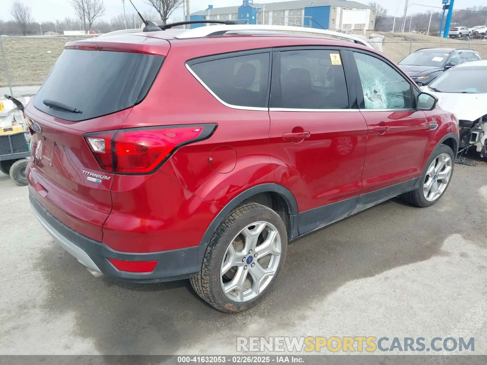 4 Photograph of a damaged car 1FMCU9J9XKUC37122 FORD ESCAPE 2019