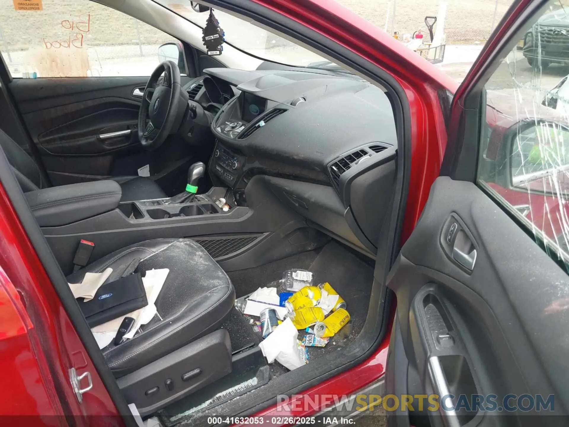 5 Photograph of a damaged car 1FMCU9J9XKUC37122 FORD ESCAPE 2019