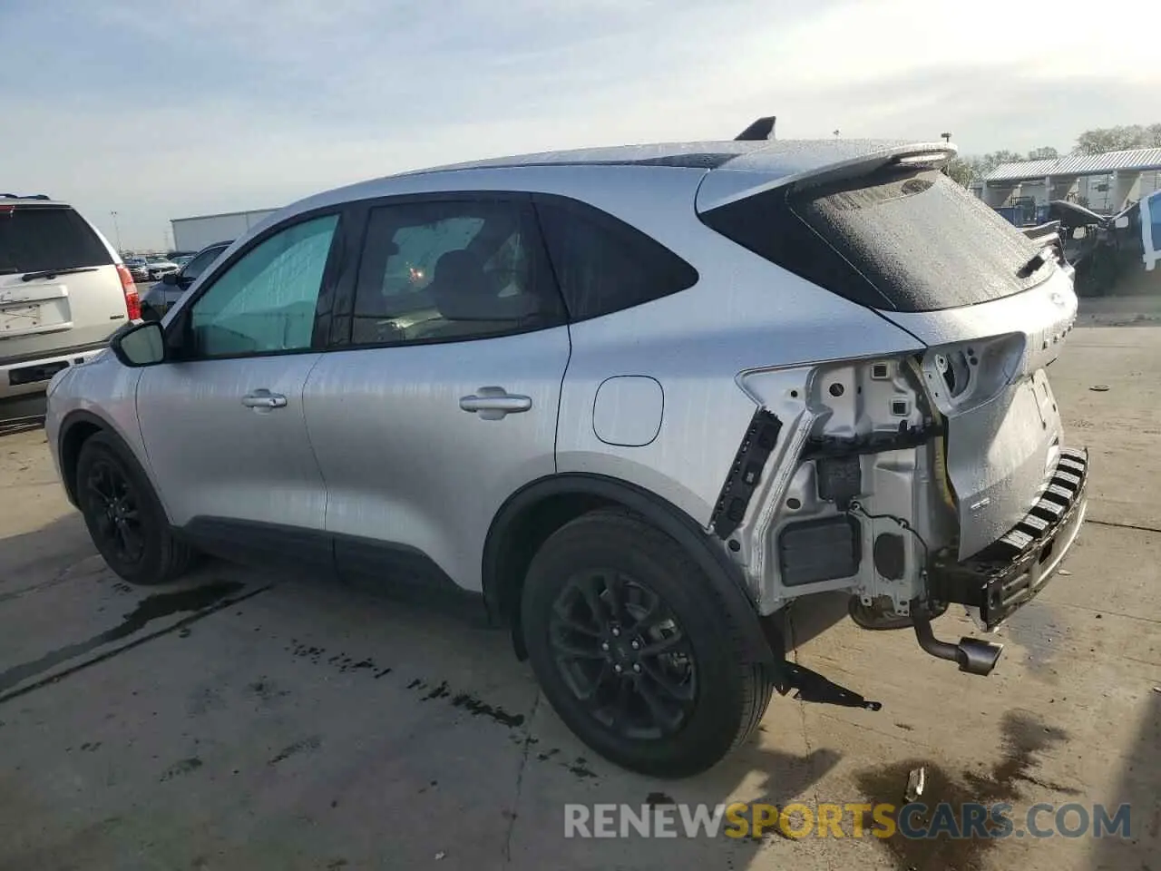 2 Photograph of a damaged car 1FMCU0BZ1LUC03601 FORD ESCAPE 2020