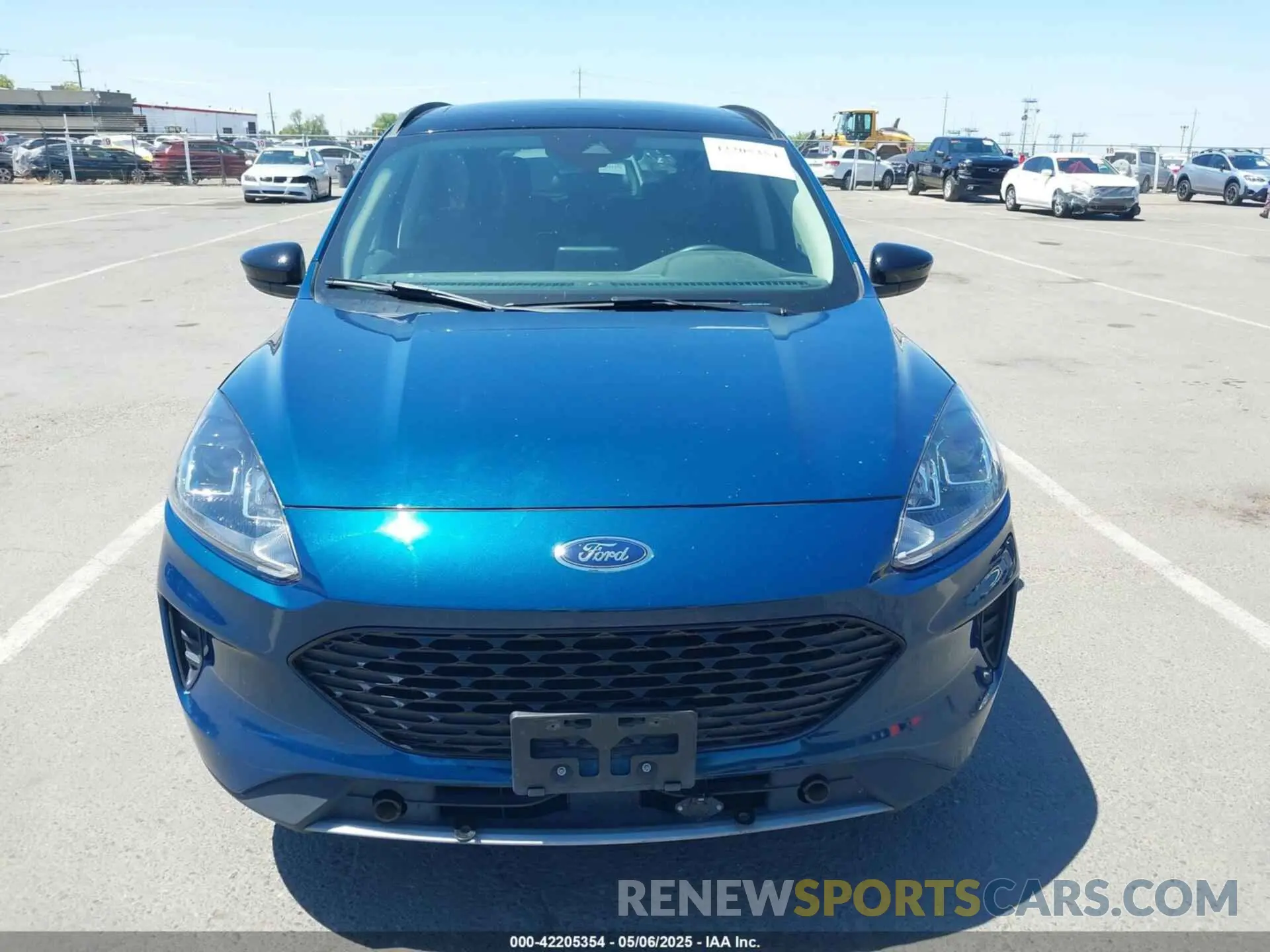 13 Photograph of a damaged car 1FMCU0BZ1LUC15585 FORD ESCAPE 2020