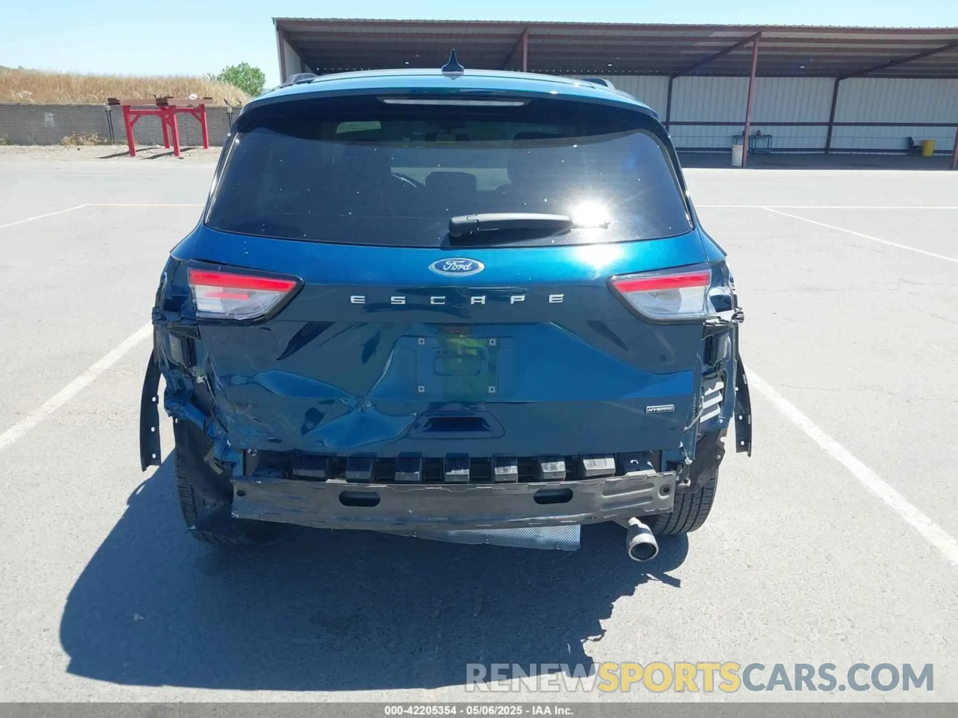 6 Photograph of a damaged car 1FMCU0BZ1LUC15585 FORD ESCAPE 2020