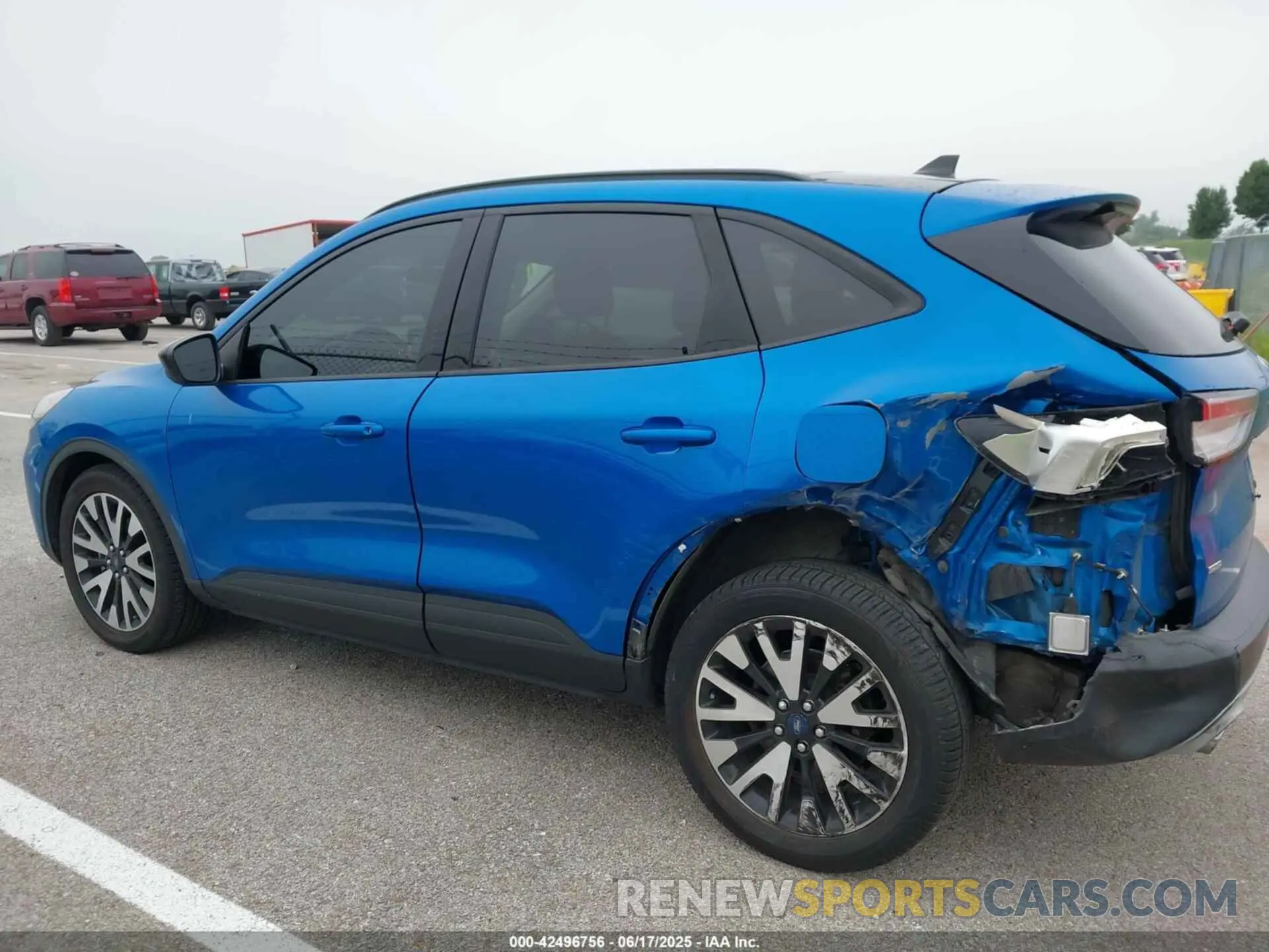14 Photograph of a damaged car 1FMCU0BZ2LUA60075 FORD ESCAPE 2020
