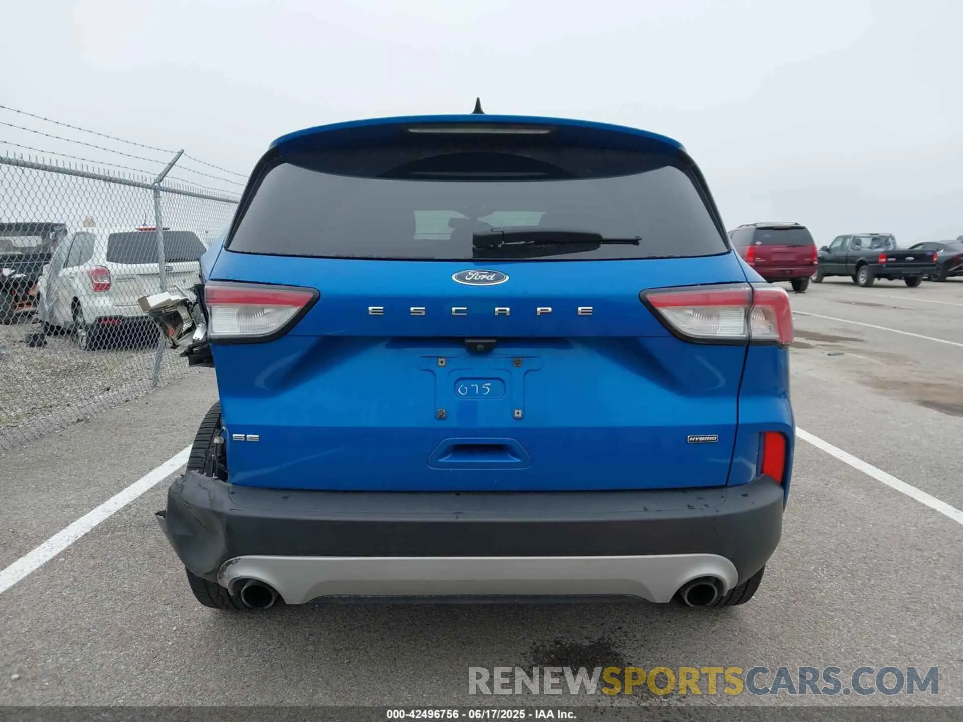 16 Photograph of a damaged car 1FMCU0BZ2LUA60075 FORD ESCAPE 2020