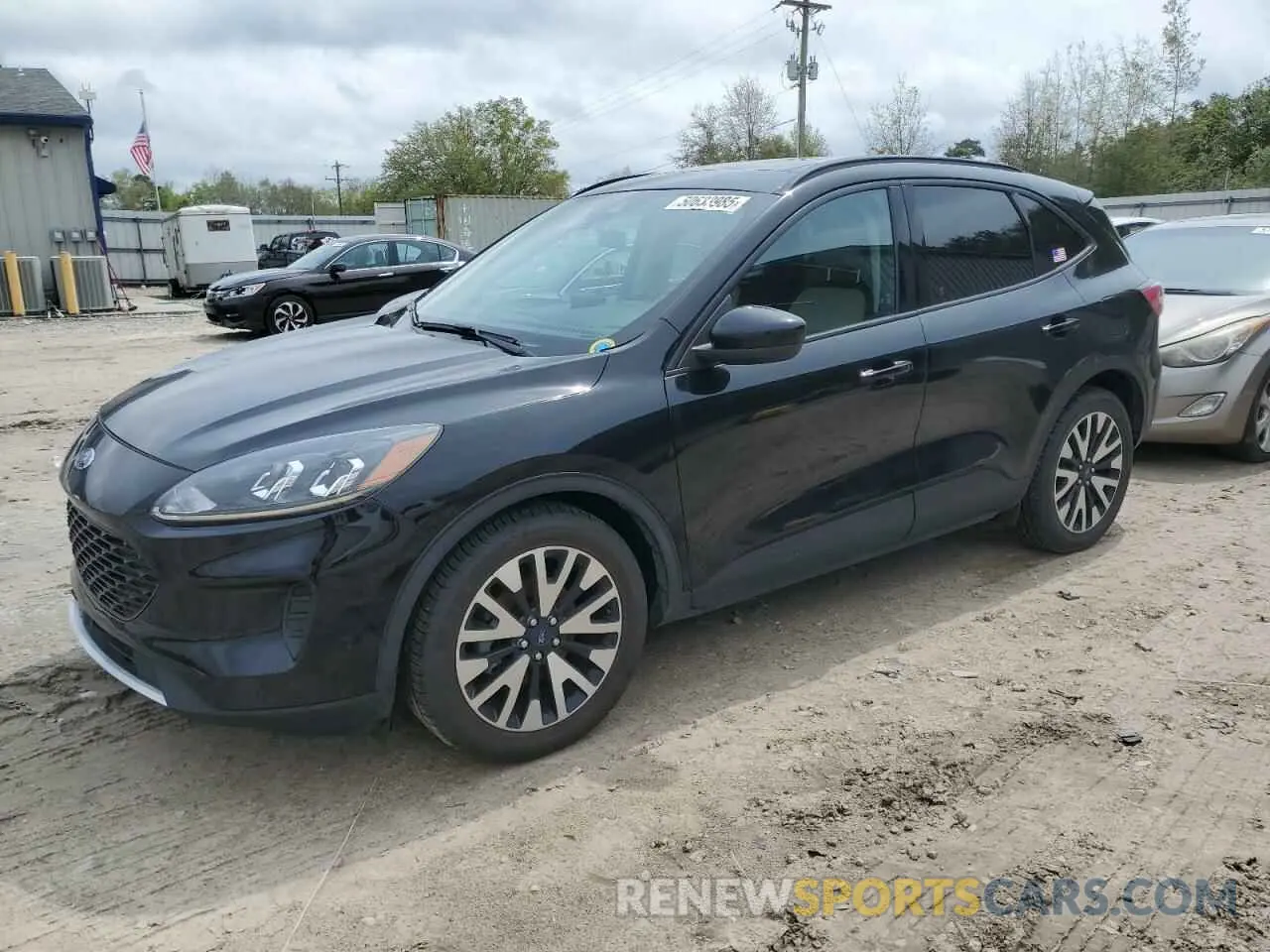 1 Photograph of a damaged car 1FMCU0BZ2LUB13387 FORD ESCAPE 2020